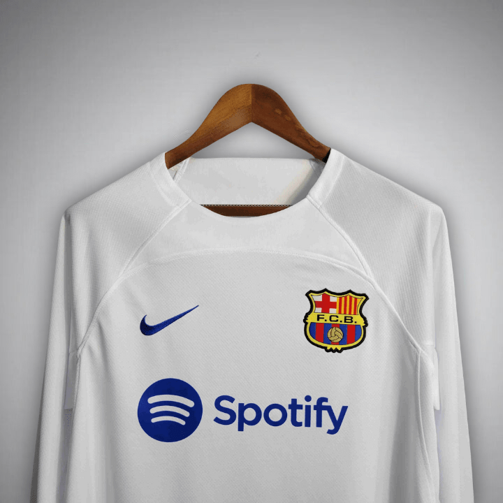 Equipación de visitante blanca de manga larga FC Barcelona 23/24