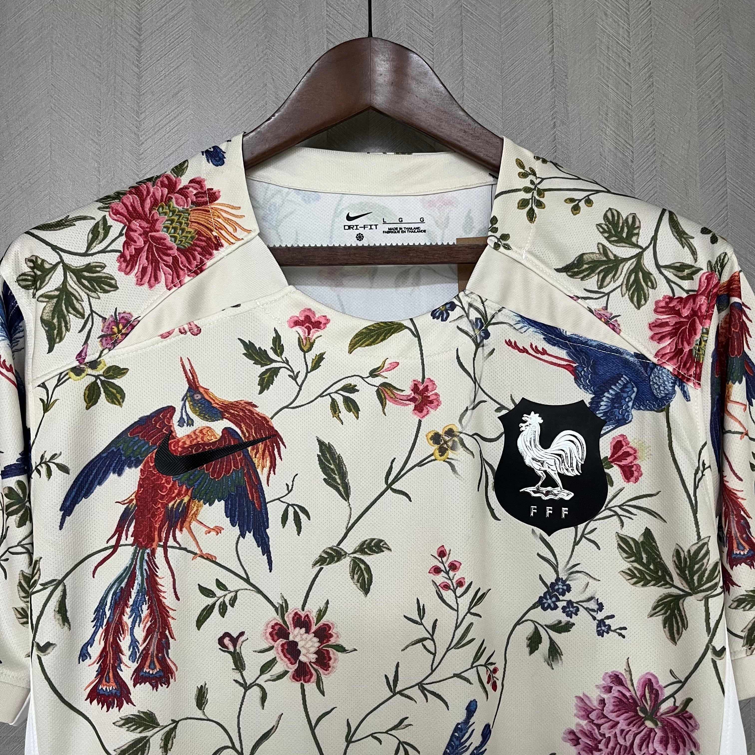 Maillot France Fleurs Édition Spéciale