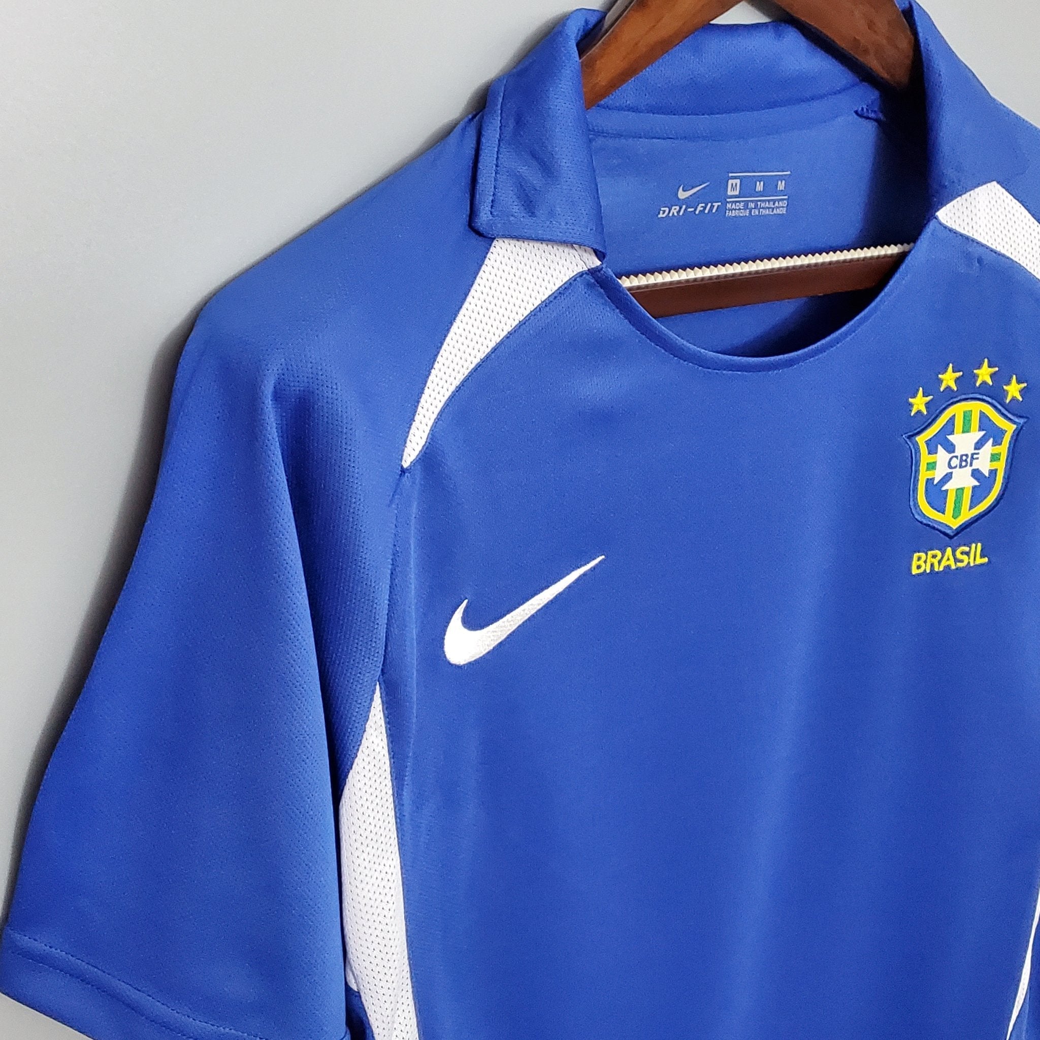 Uniforme Retro Visitante Brasil 2002