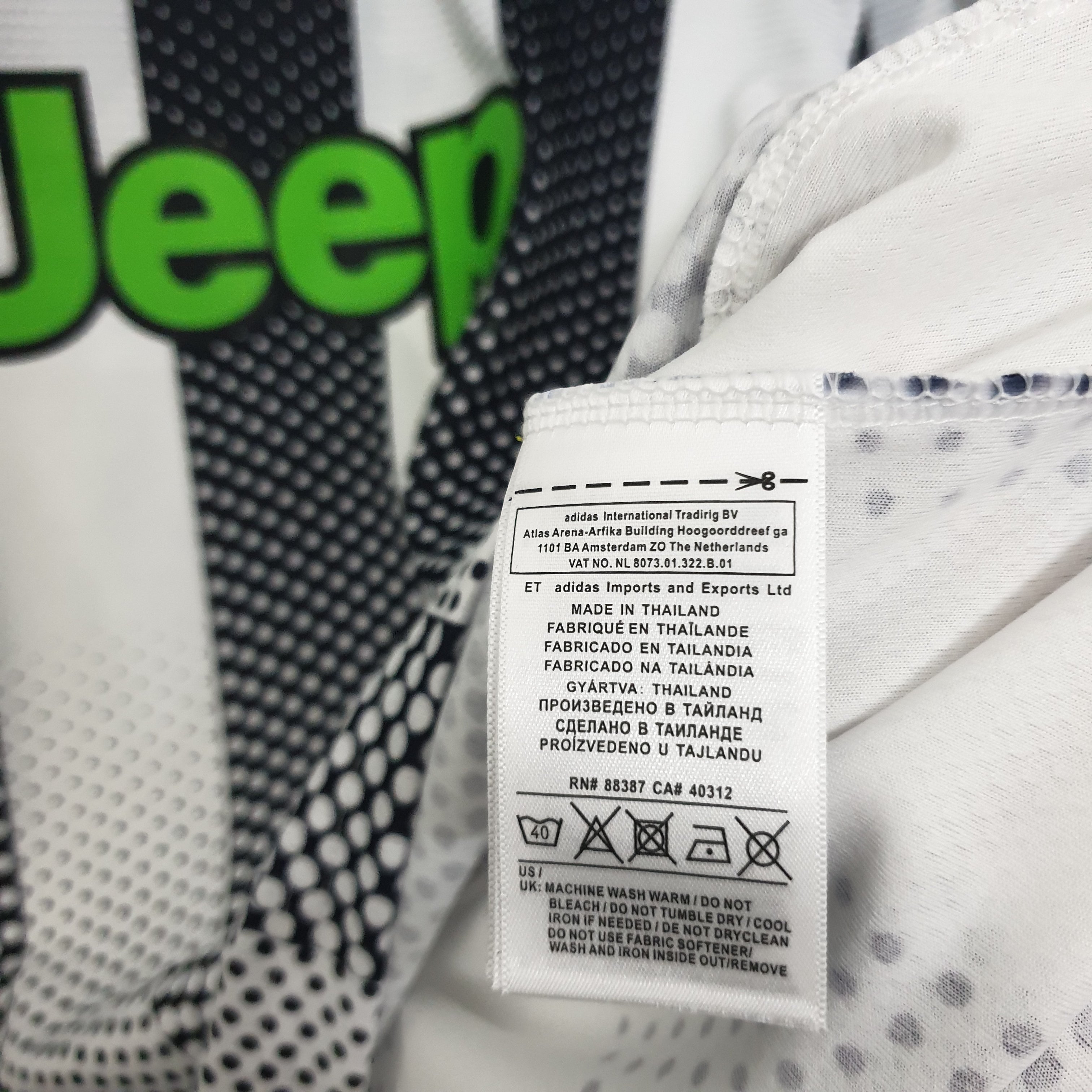 Maillot Édition Spéciale Juventus x Palace 2020
