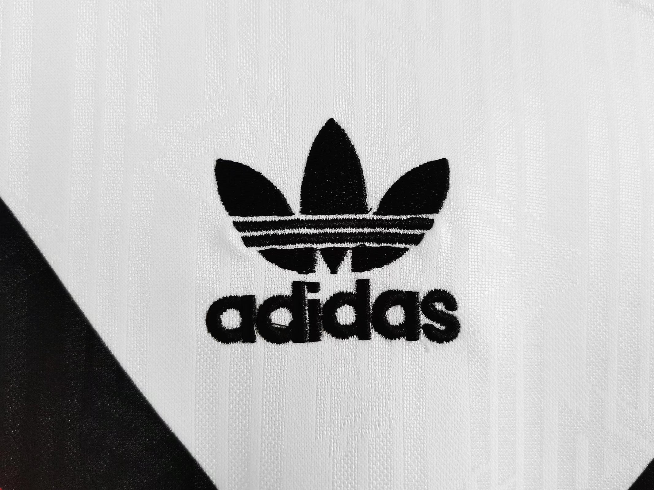Alemania 1990 retro local