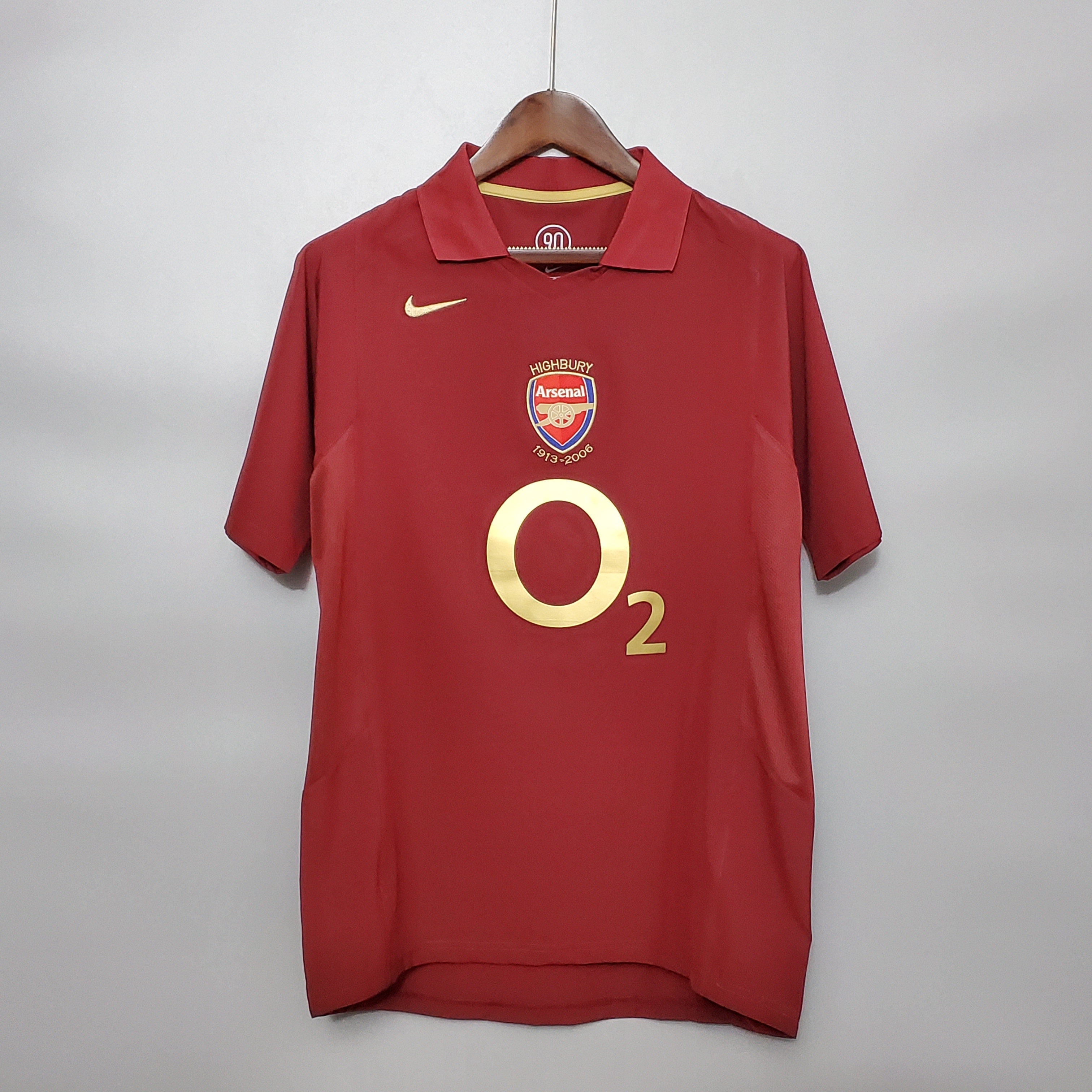 Uniforme retro local Arsenal 2005-2006