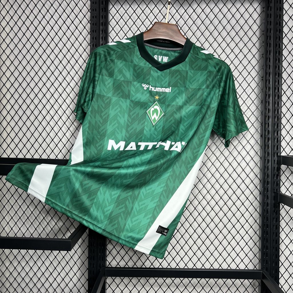 Equipación local Werder Bremen 24-25