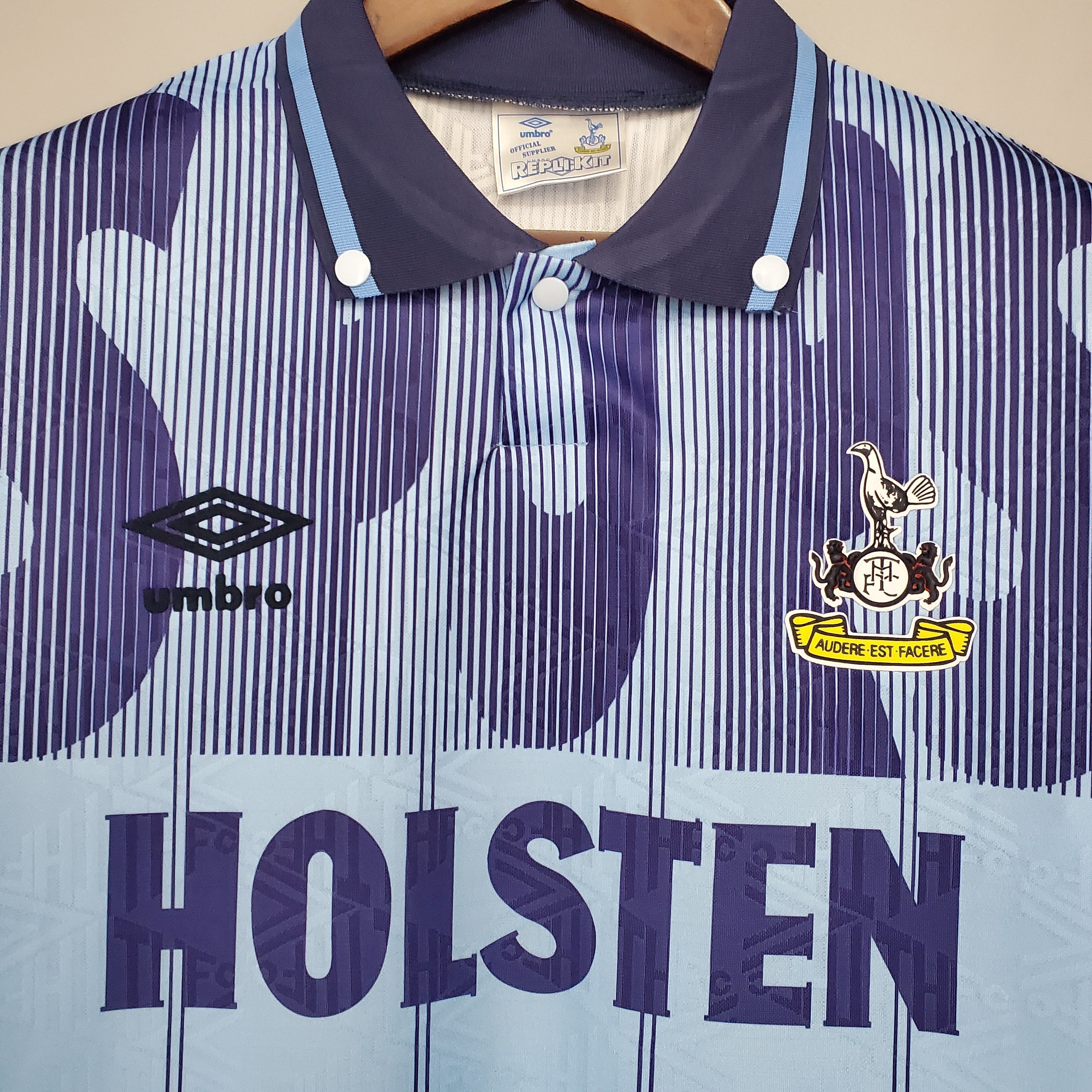 Spurs Retro-Trikot 1992/1994 Tottenham Auswärts Dritttrikot