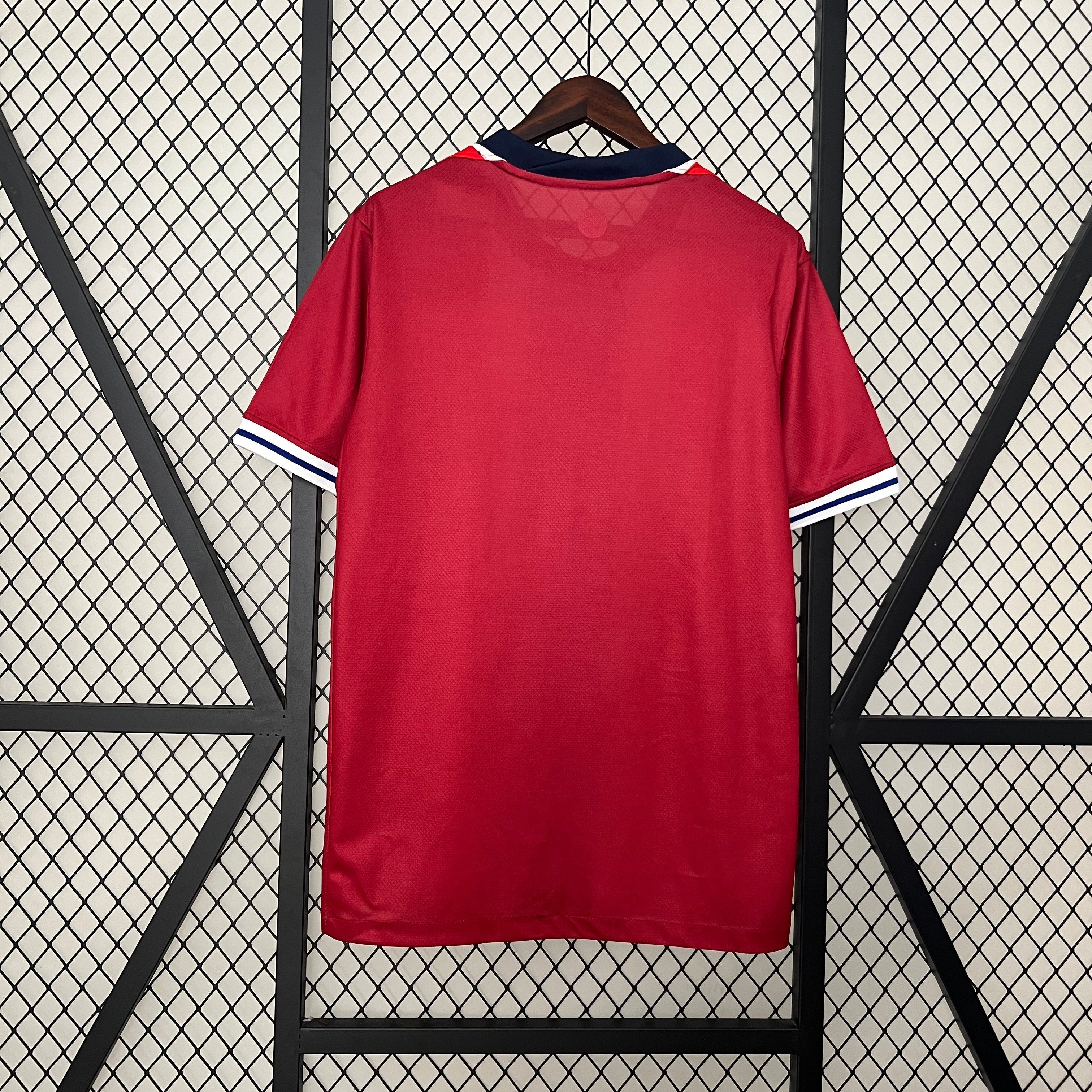 Kit casa Norvegia 2024/2025