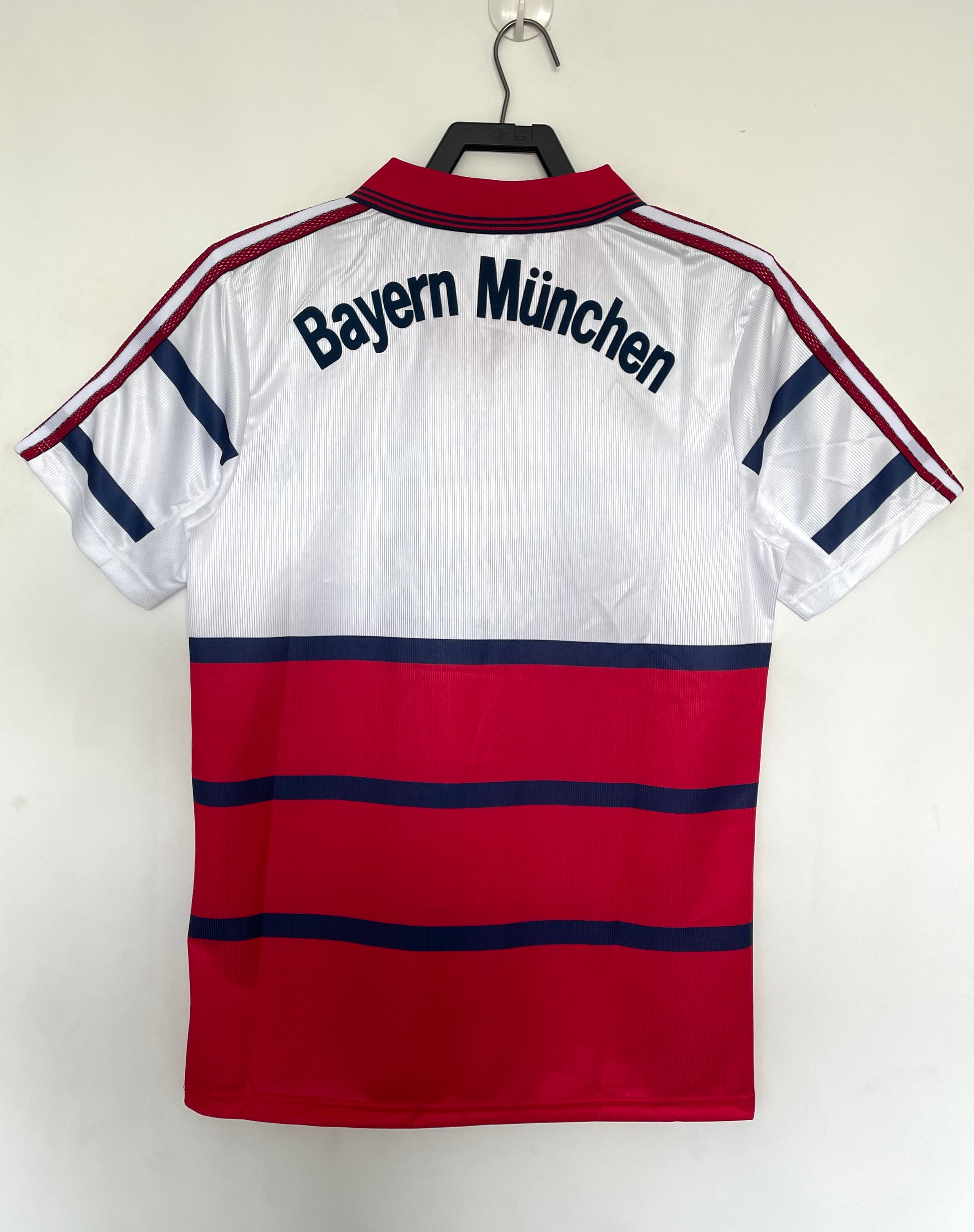 Equipación visitante Bayern Múnich – 1998-1999
