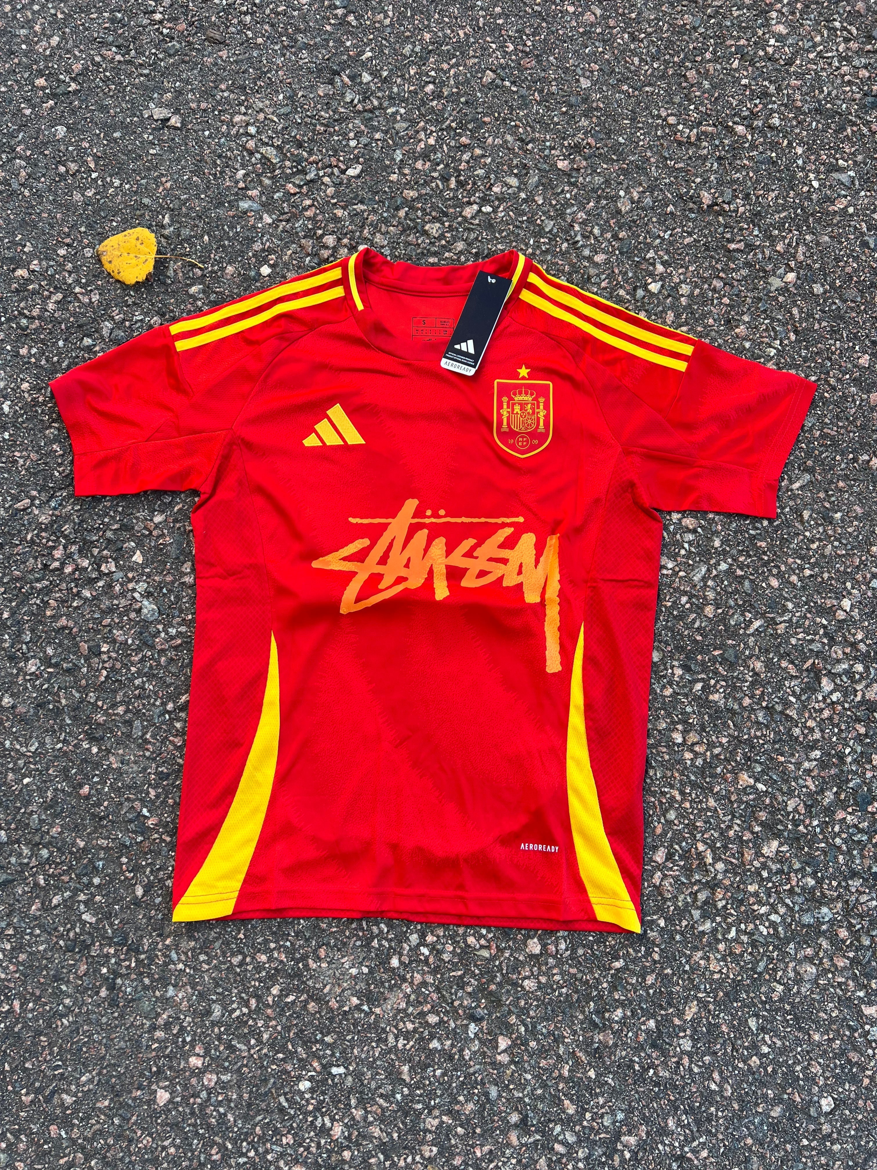 Camiseta Edición Especial ESPAÑA X STUSSY
