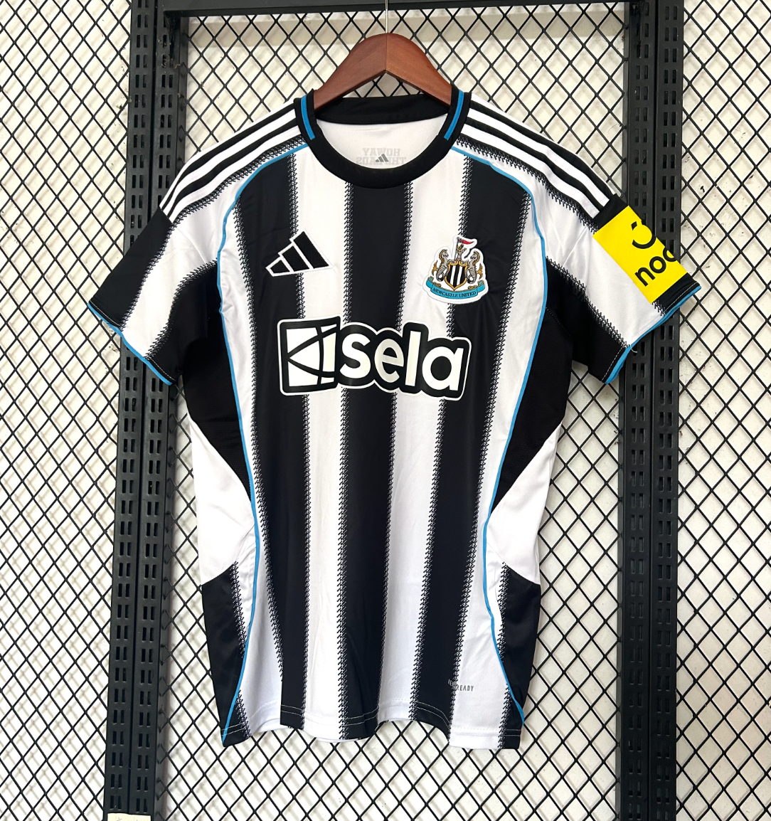Maglia casa Newcastle 2025/2026