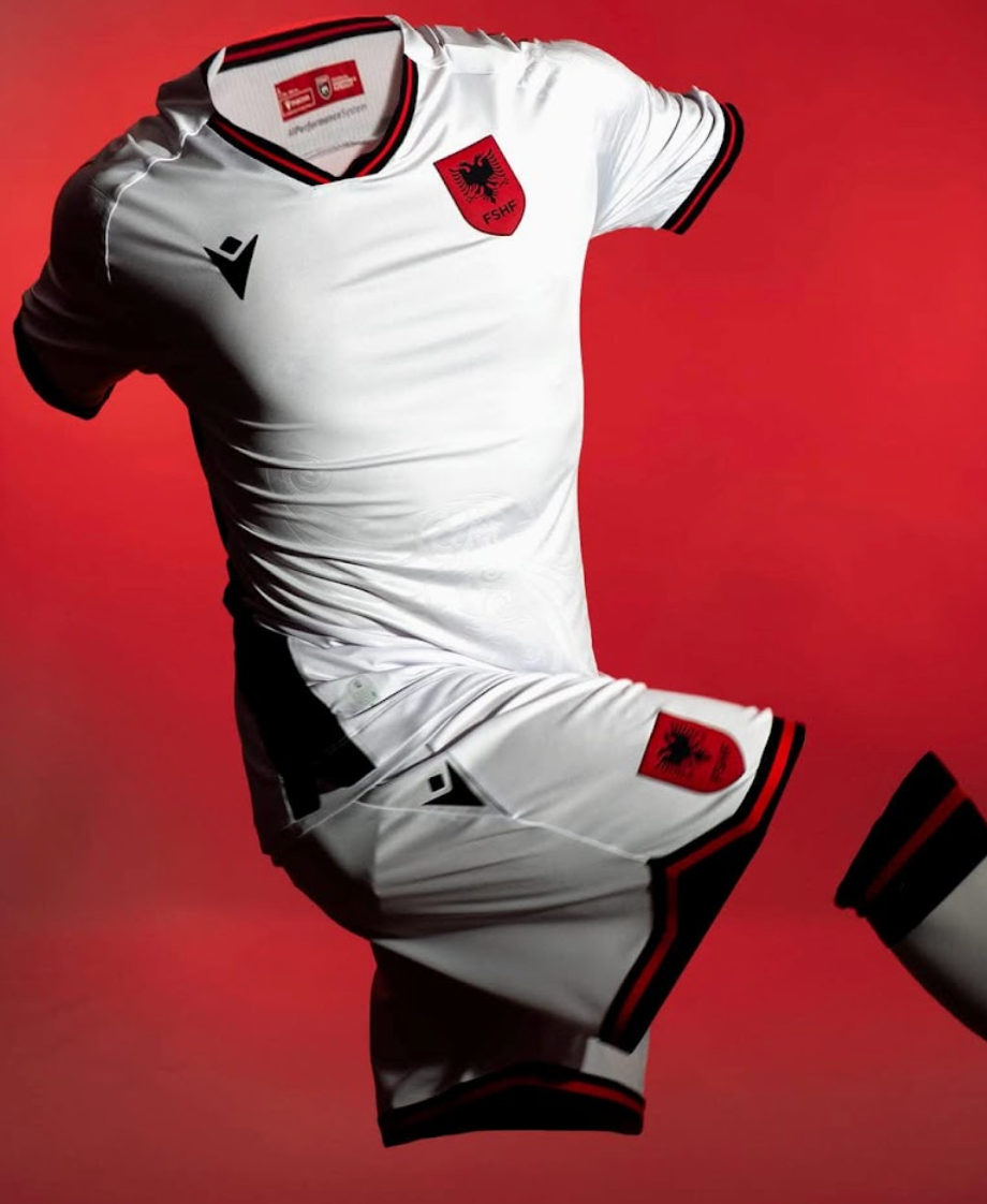 Terza Maglia Albania 2025/2026 (Bianca)