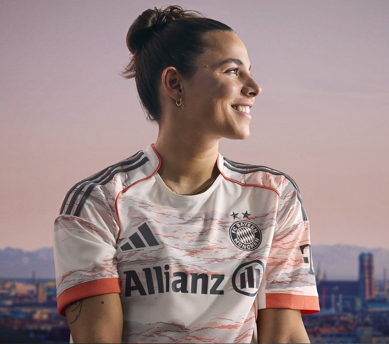 Kit trasferta Bayern Monaco 2025/2026
