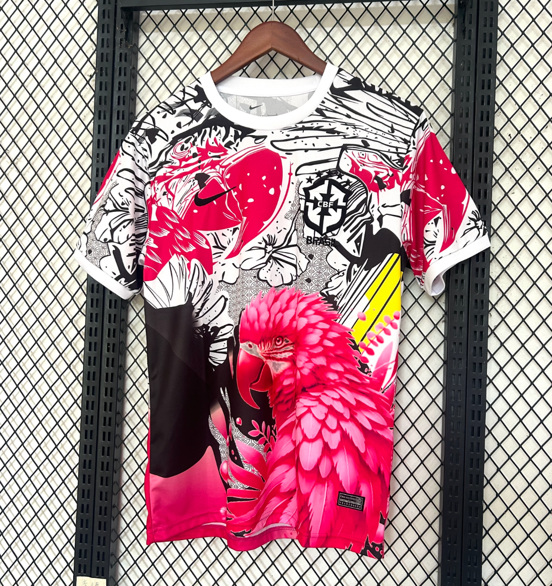 Brasil Rosa Papagei Trikot Sonderedition 2026