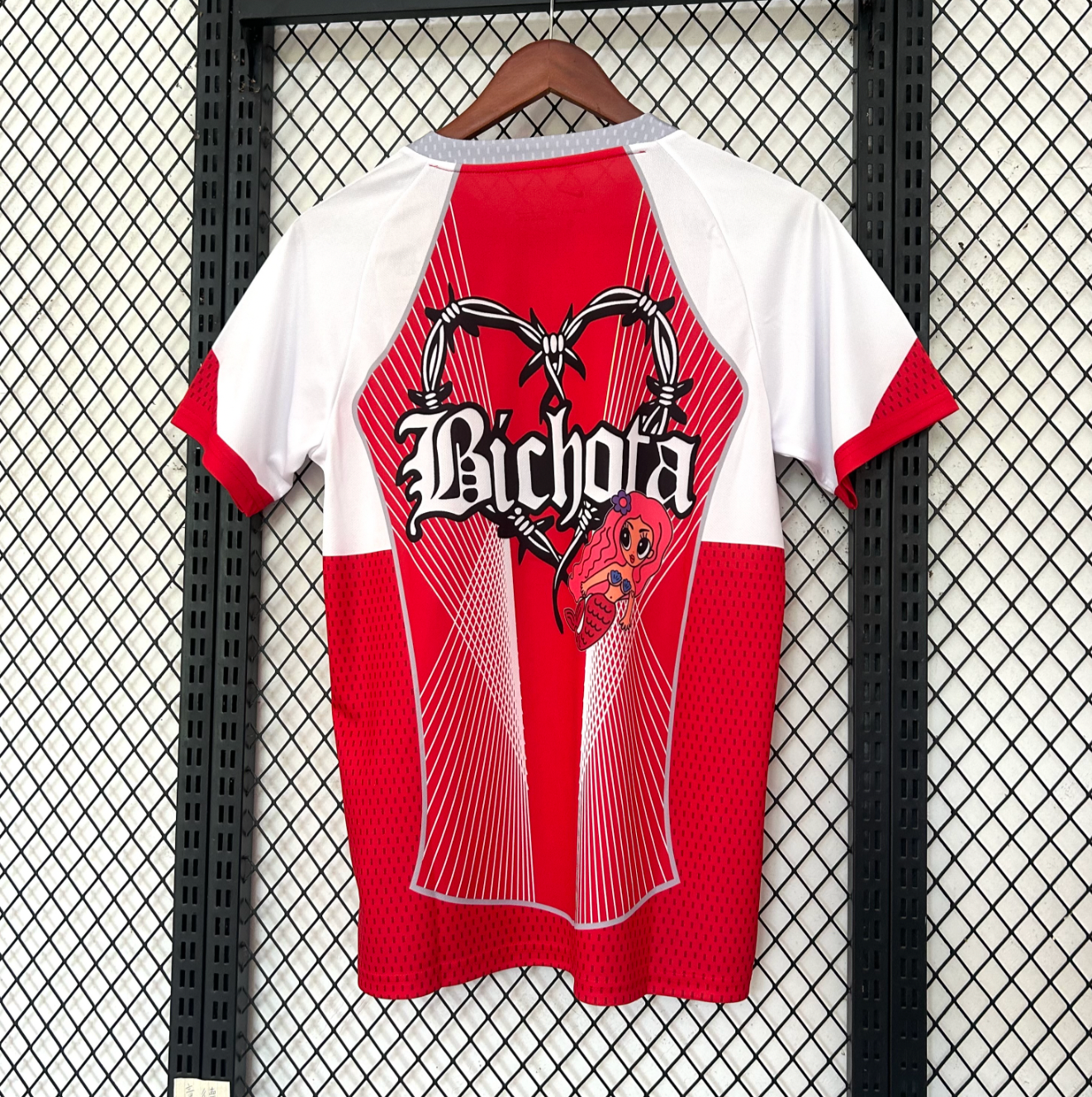 Maglia FC Barcelona Karol G Rossa Edizione Speciale
