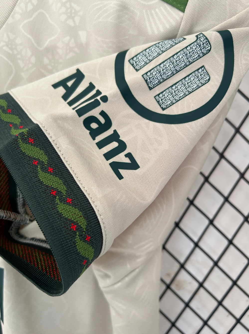 Bayern München Wiesn 2025/26 Trikot