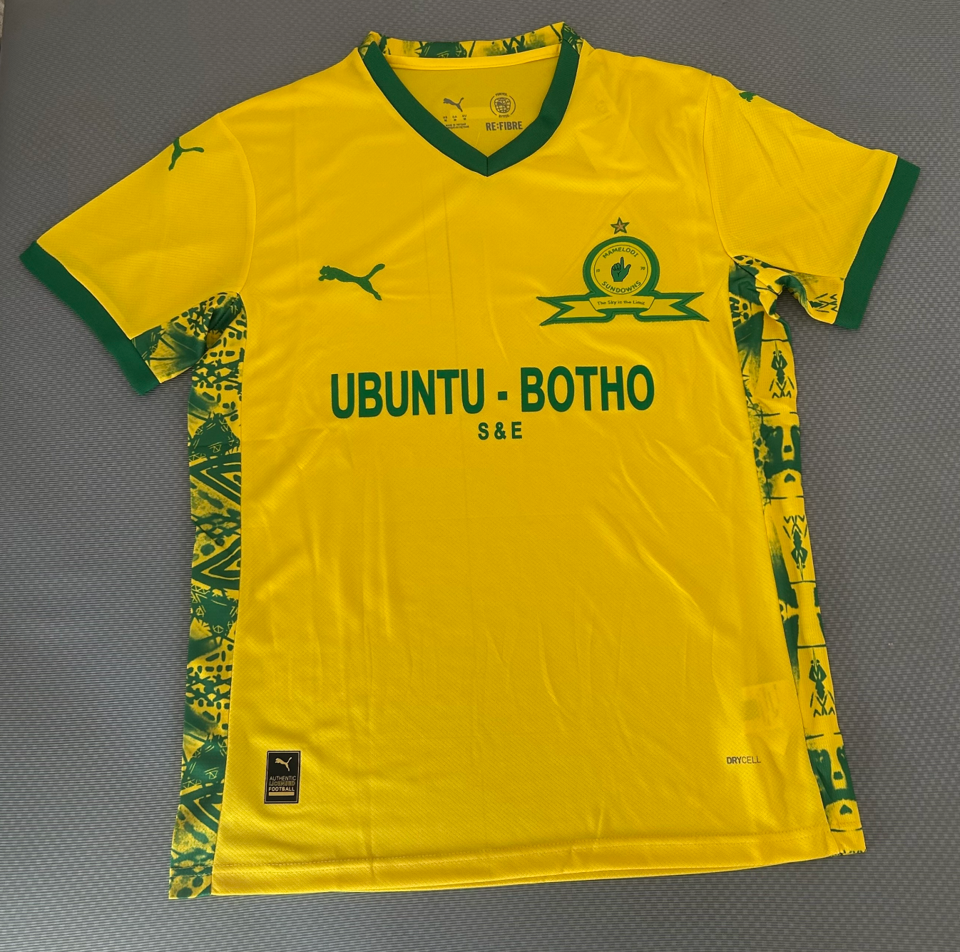 Camiseta local de Mamelodi Sundowns 2025/2026