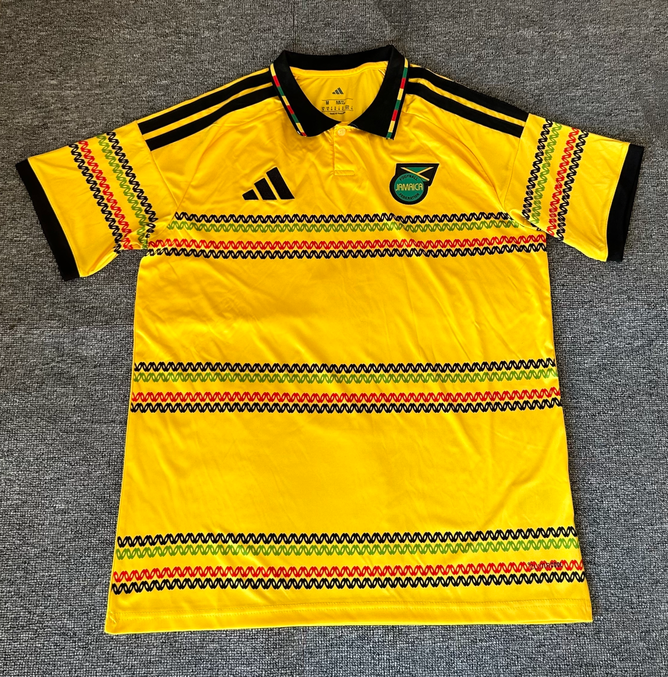 Camiseta local Jamaica 2027