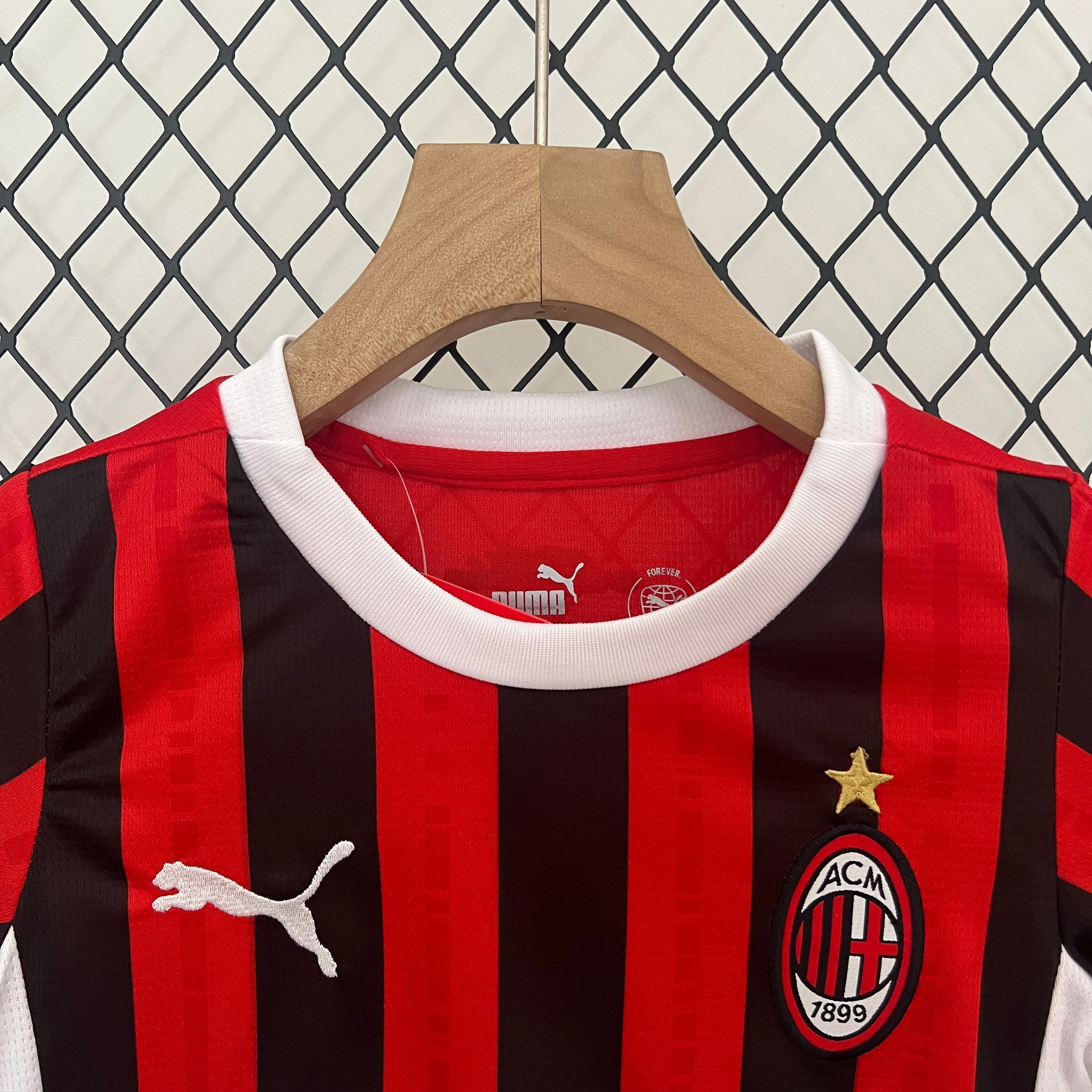 Equipación infantil de fútbol AC Milan 24-25