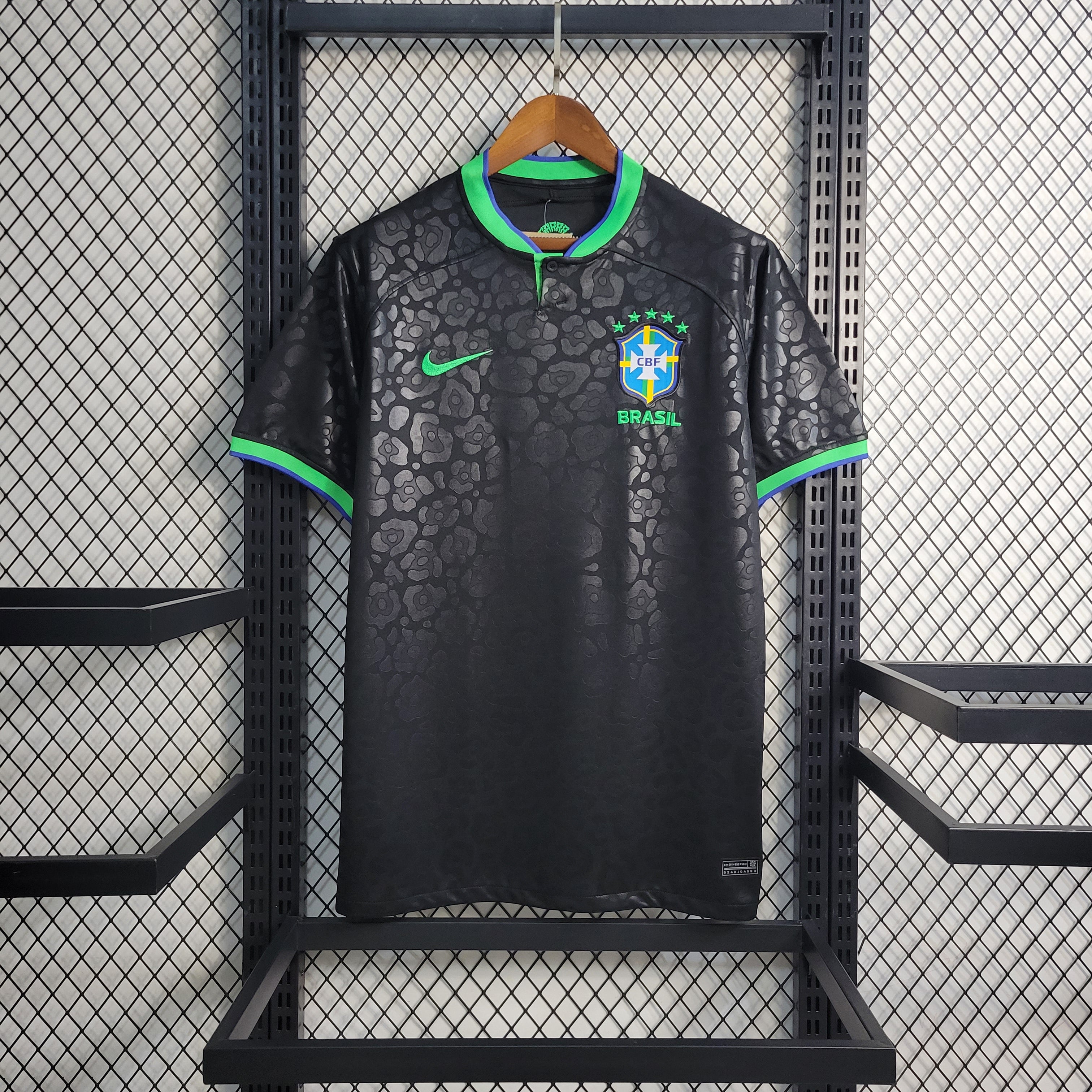 Brasil Schwarzes Trikot Leopardenmuster 2024