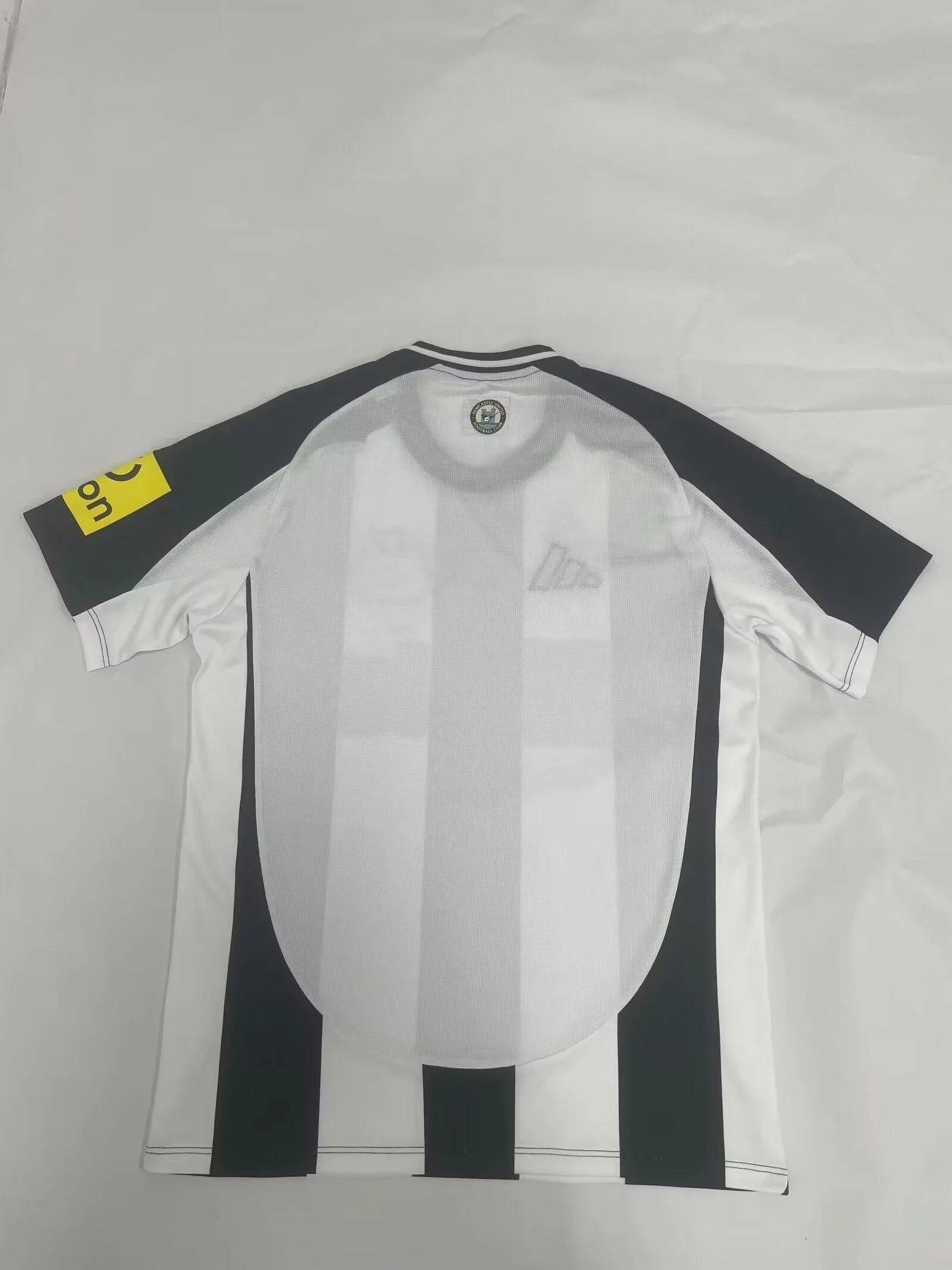 Equipamento Principal Newcastle United 2024/2025