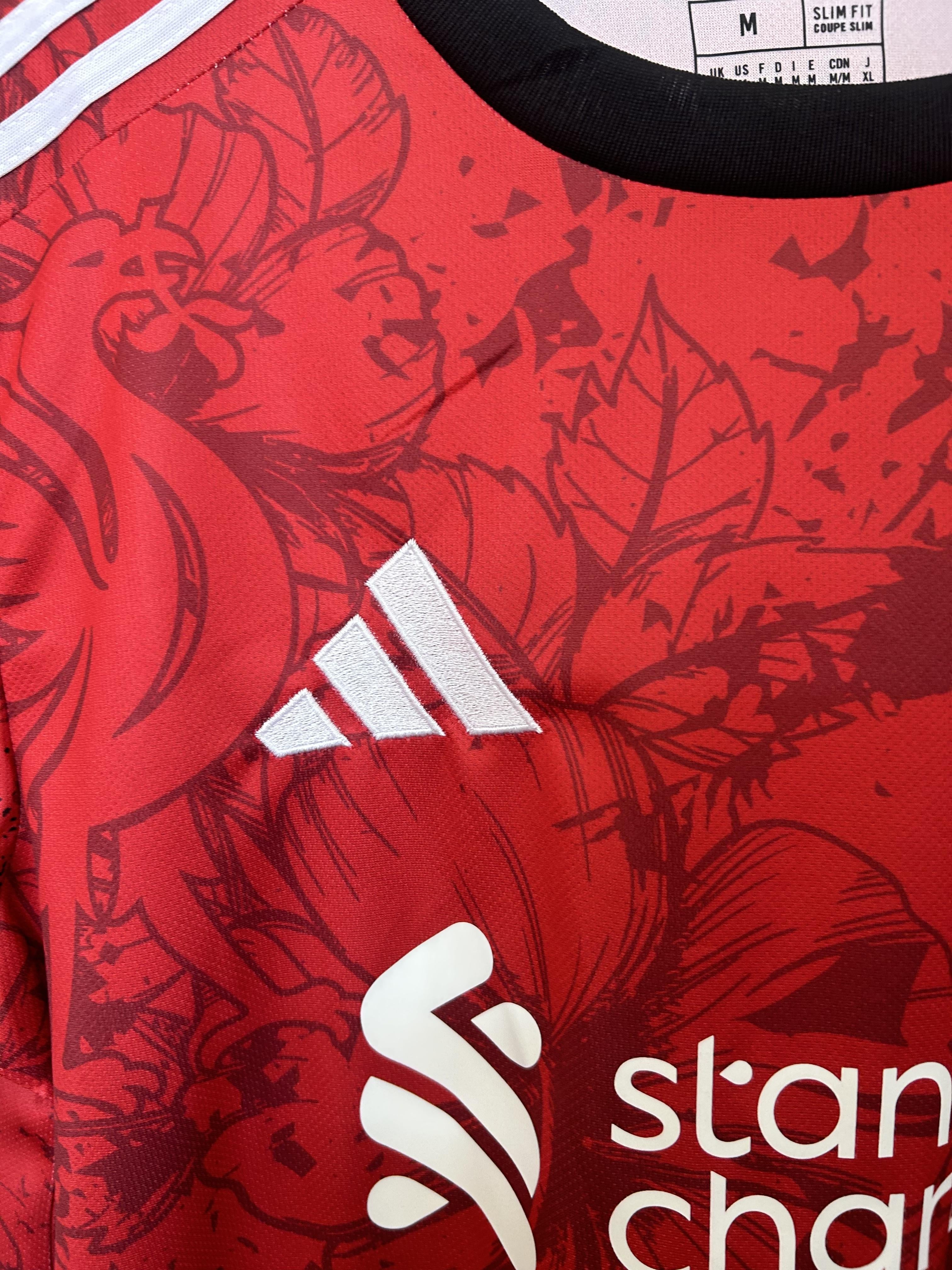 Kit Speciale Liverpool “Crimson Talon”
