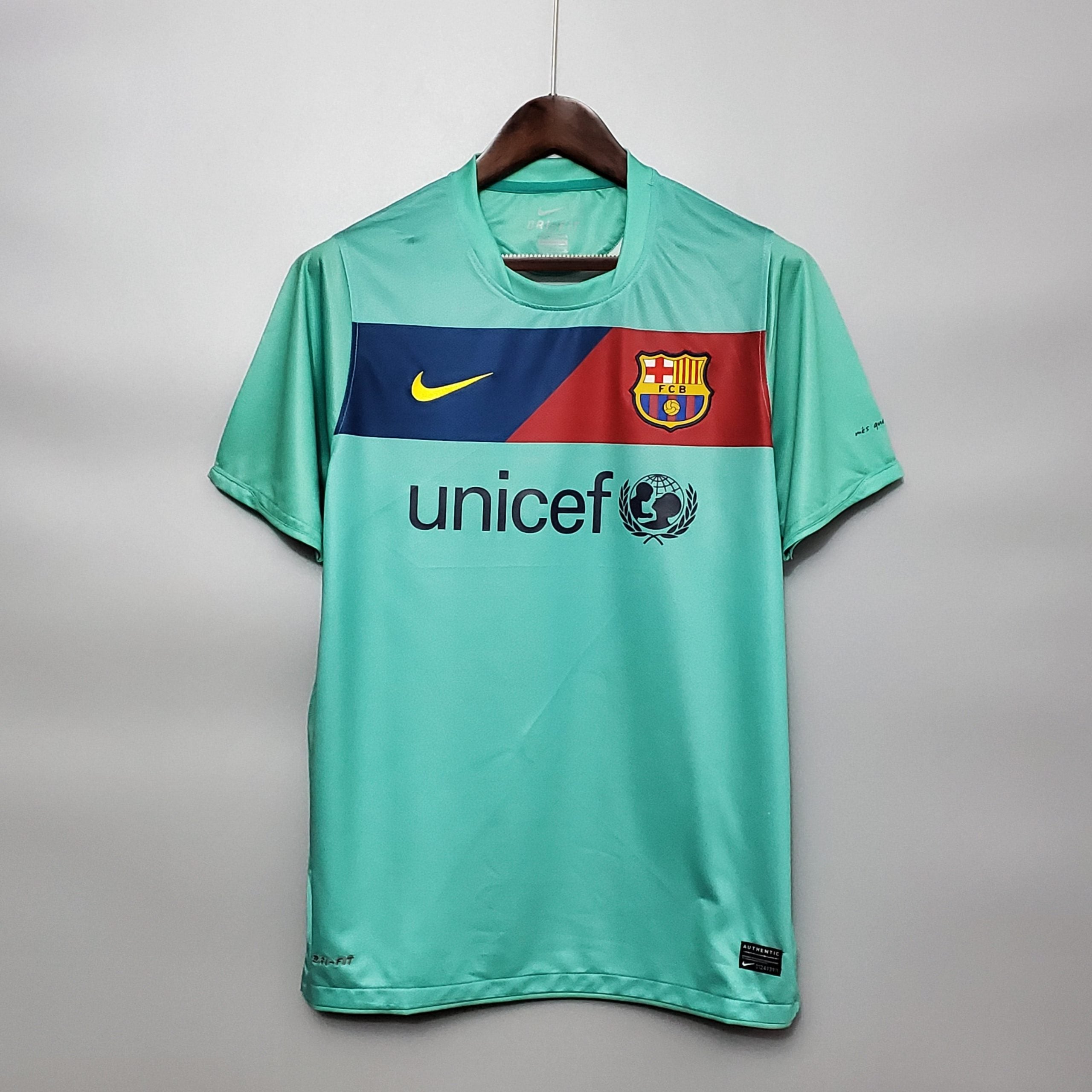 BARCELLONA AWAY RETRO 2010 / 2011