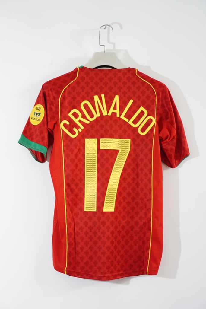 Maillot rétro Portugal 2004 – Kit classique Euro 2004