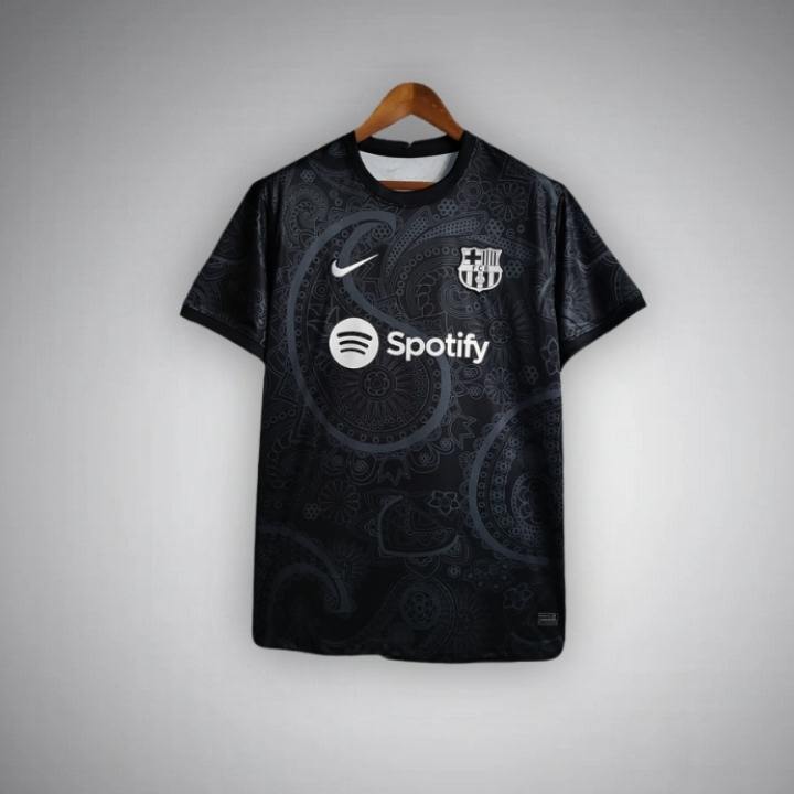 Equipación premium “Noir Fleur” FC Barcelona 24/25 (rosa negra)