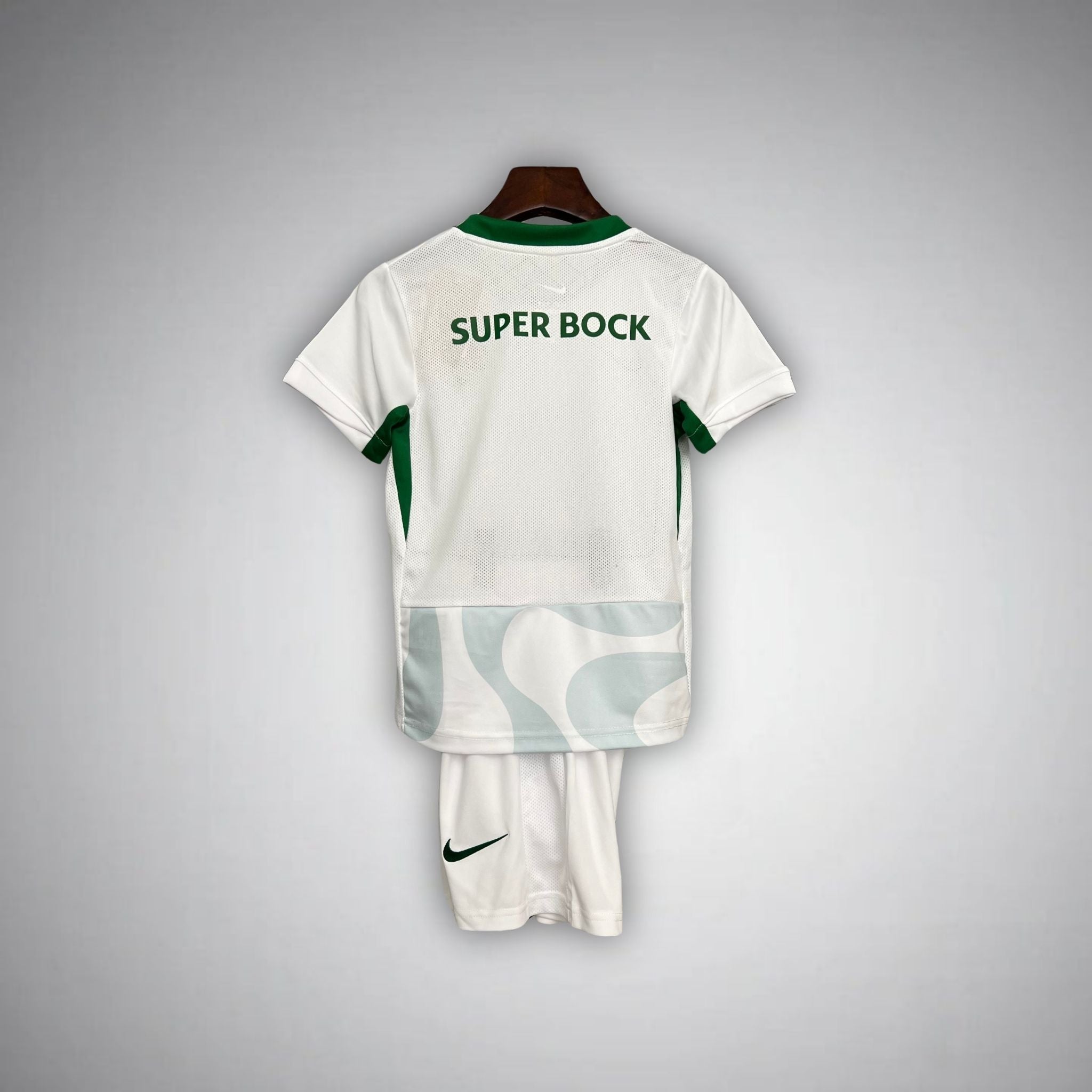 Benfica 2026 viertes Kinder-Trikot