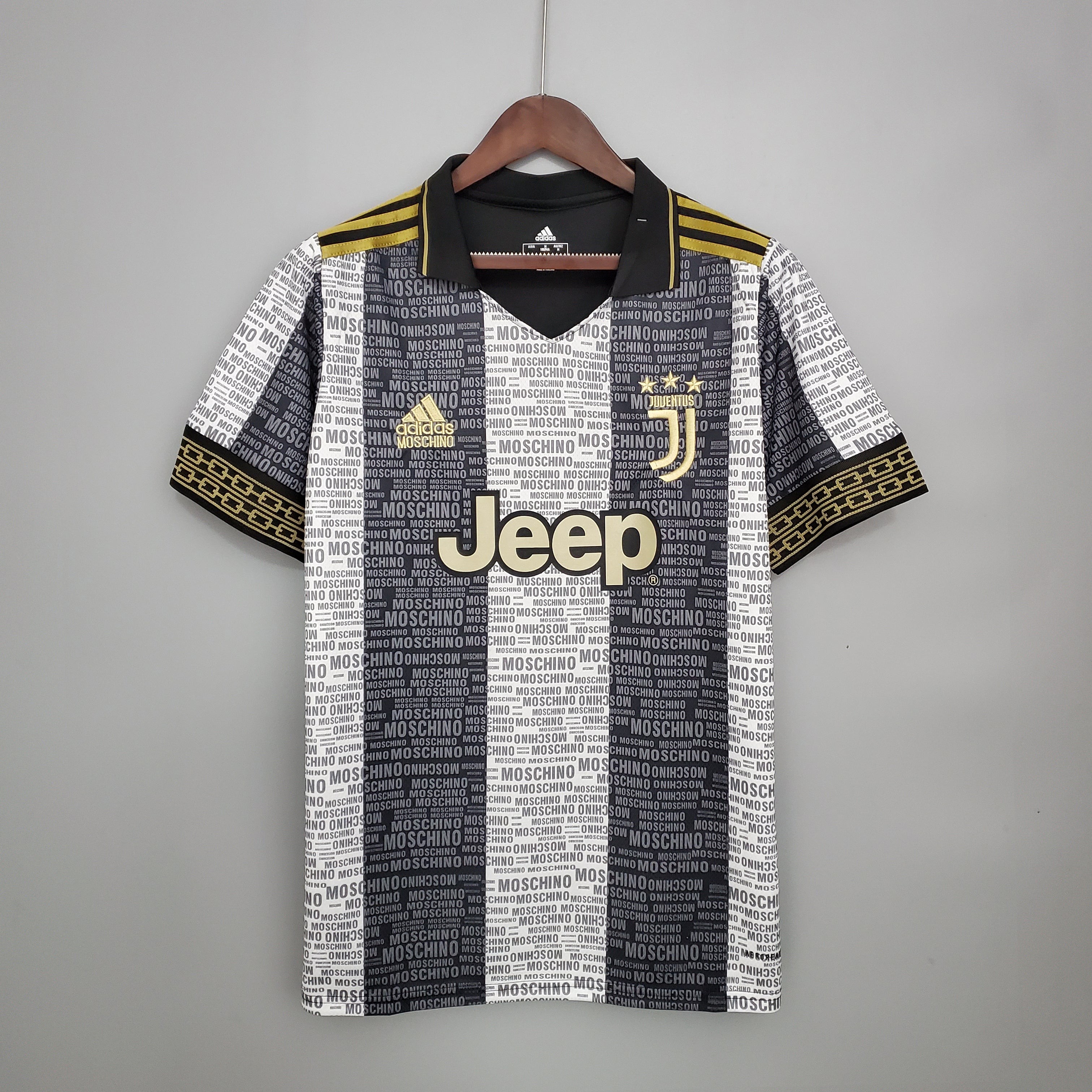 Juventus X Moschino Sonderdesign