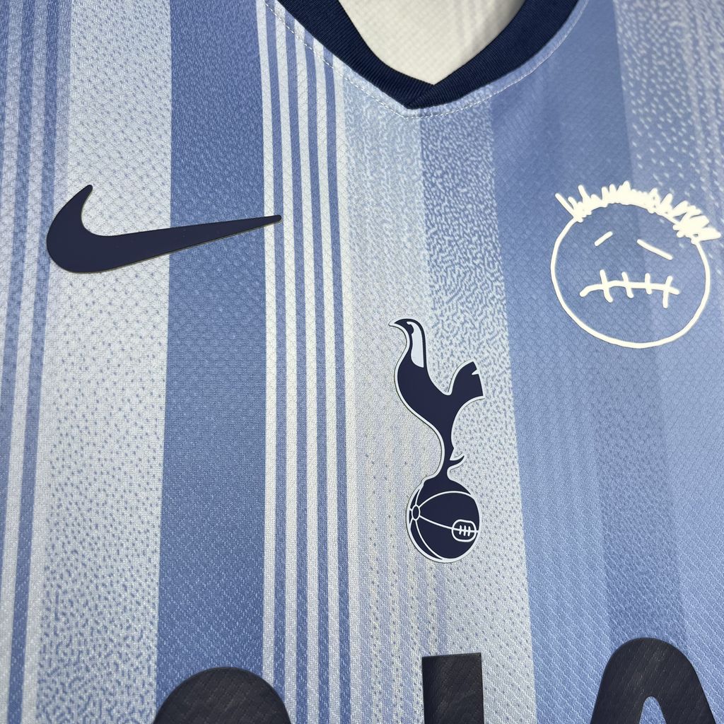 Camiseta Tottenham X Travis Scott