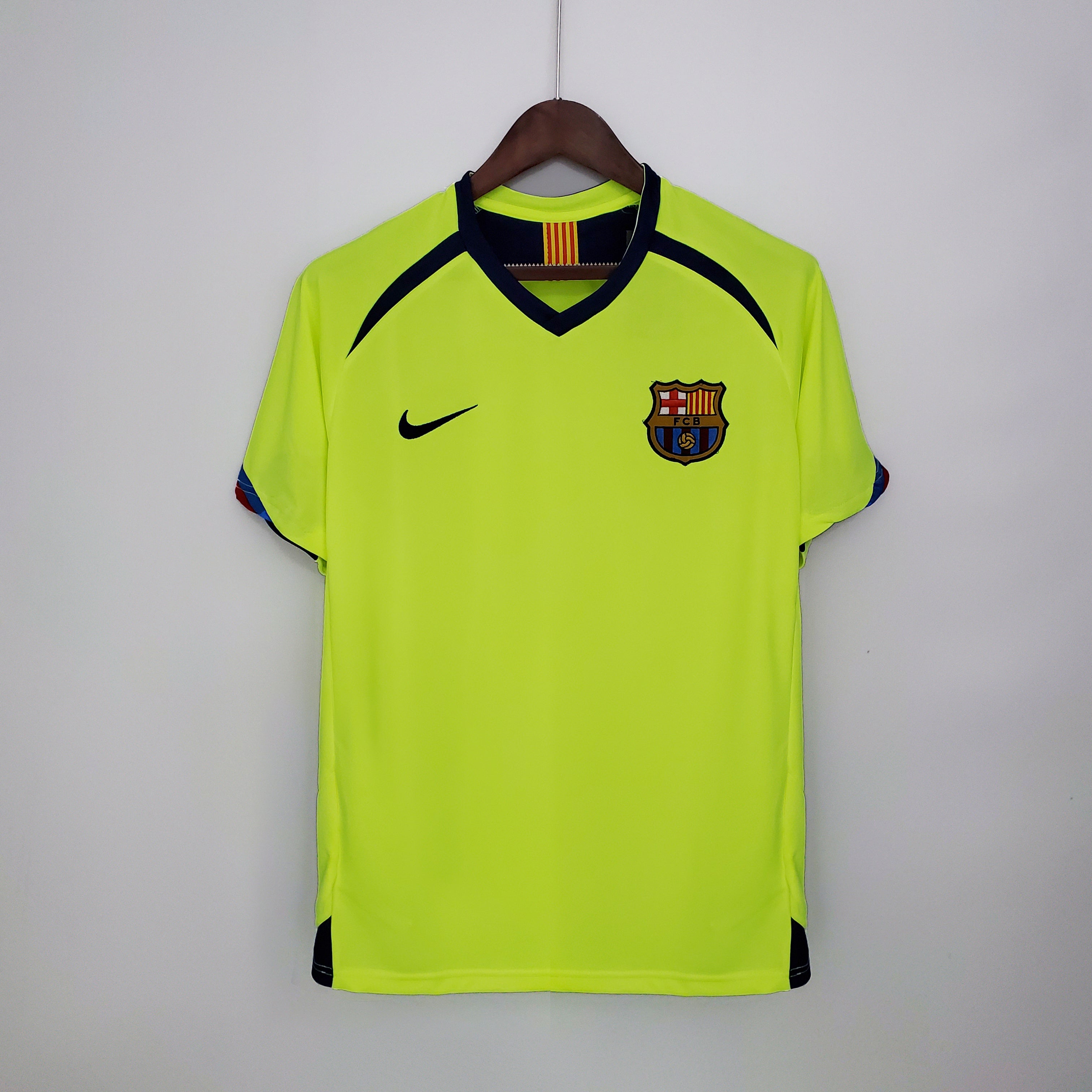 Uniforme Visitante Barcelona 2005/06