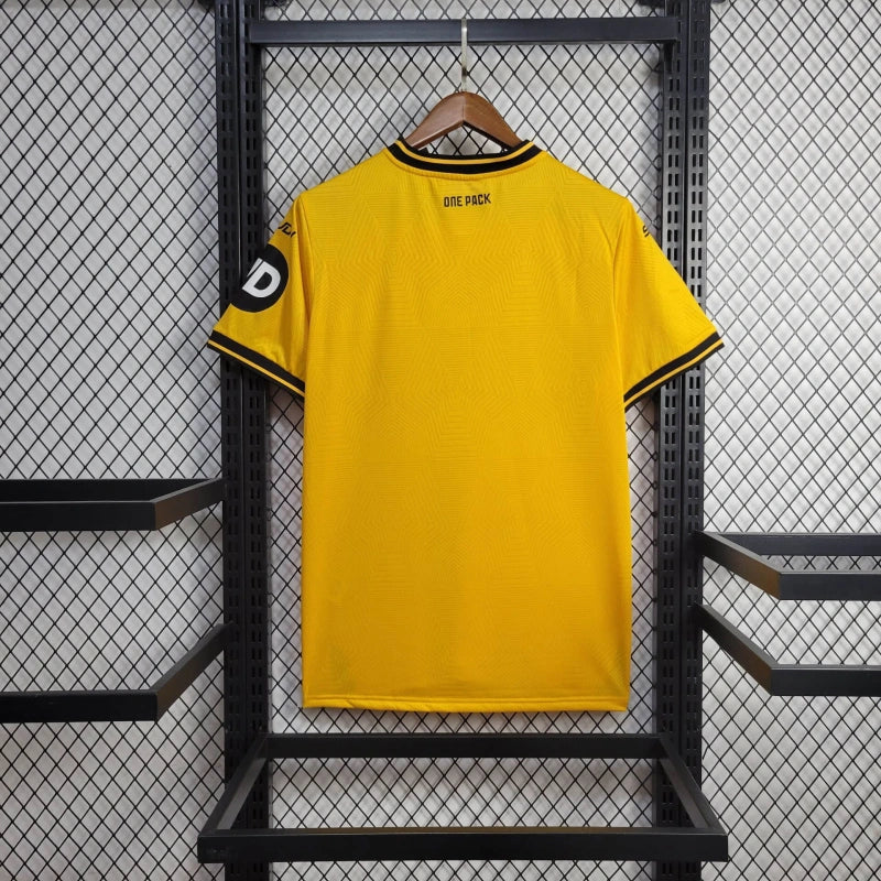 Equipación local Wolverhampton Wanderers 2024/2025