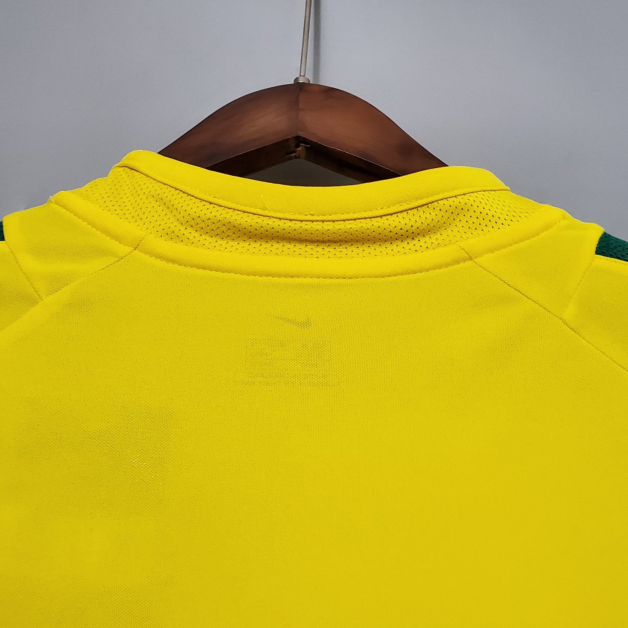 Uniforme retro local Brasil 2002
