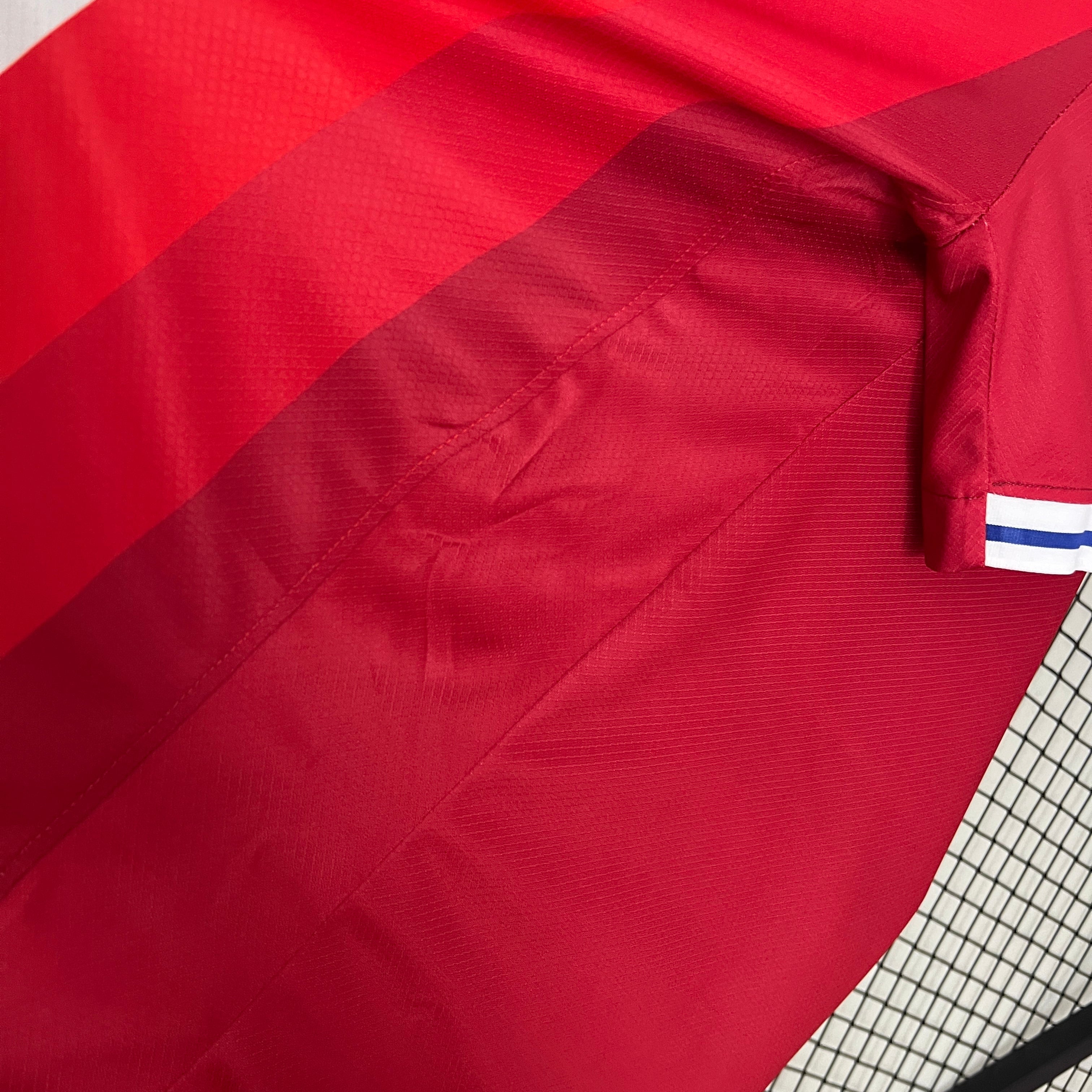 Kit casa Norvegia 2024/2025