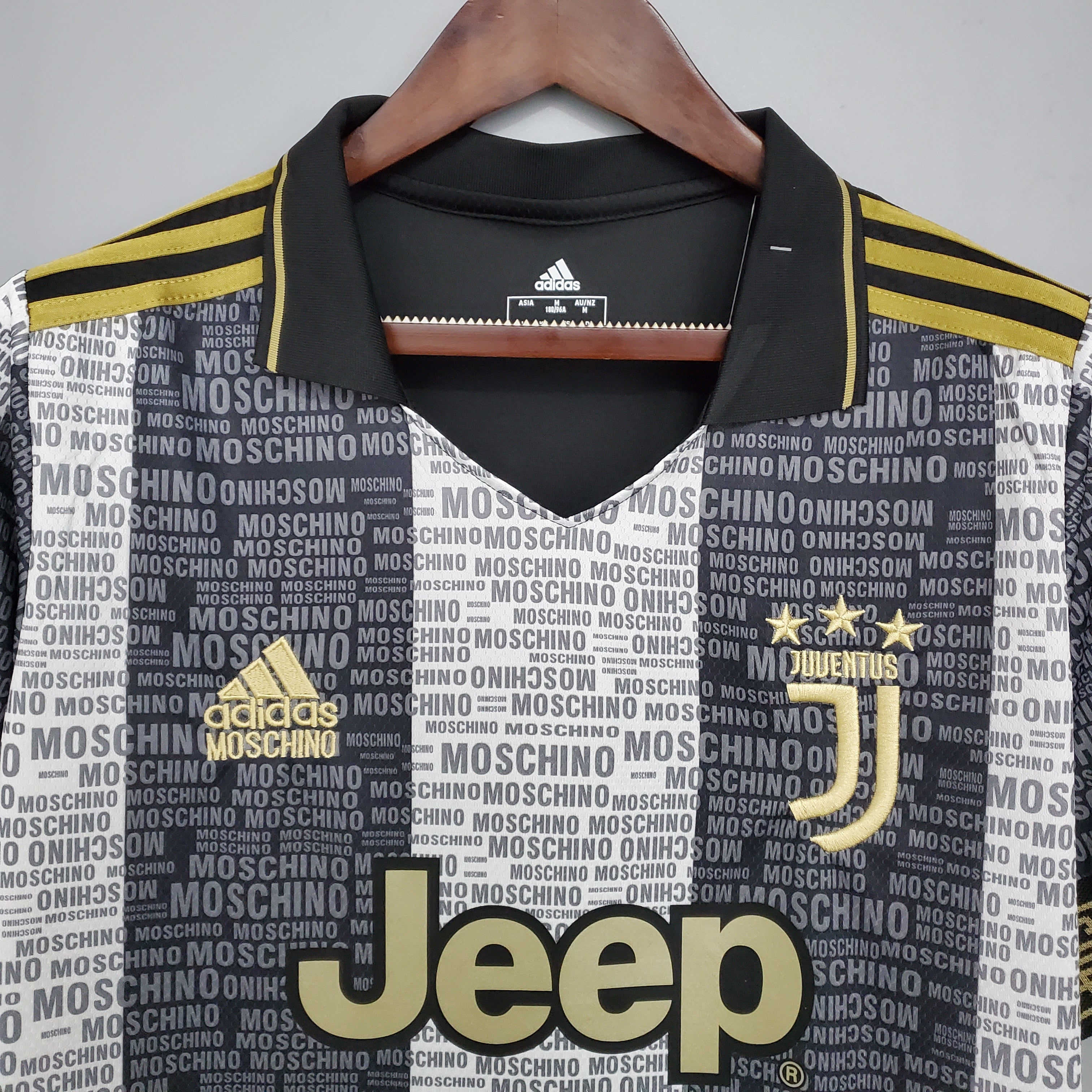 Juventus X Moschino Design Speciale 21/22