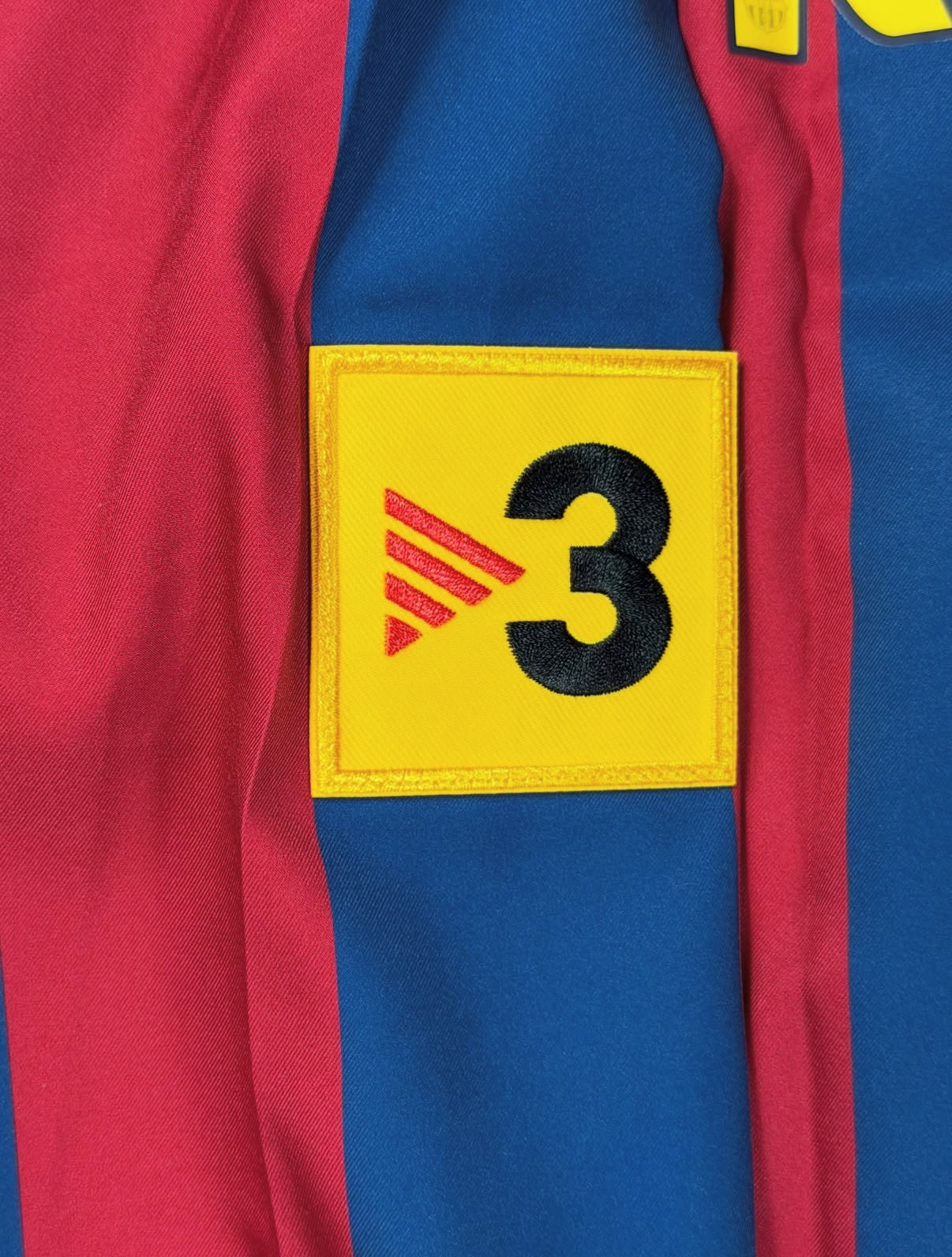 Camiseta retro de Ronaldinho de manga larga Barcelona 2005