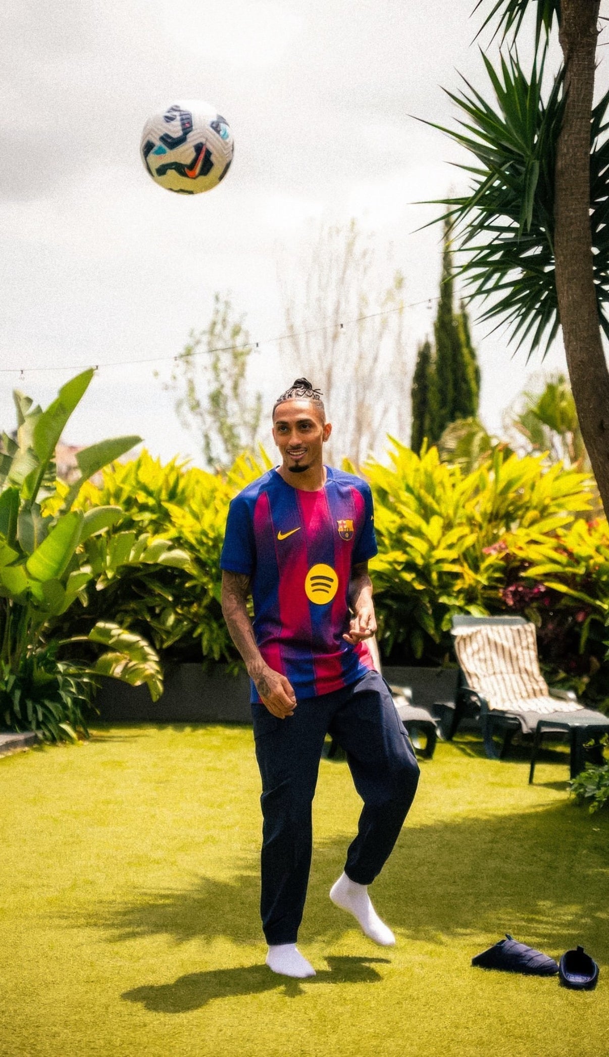Kit casa FC Barcelona 2025/2026