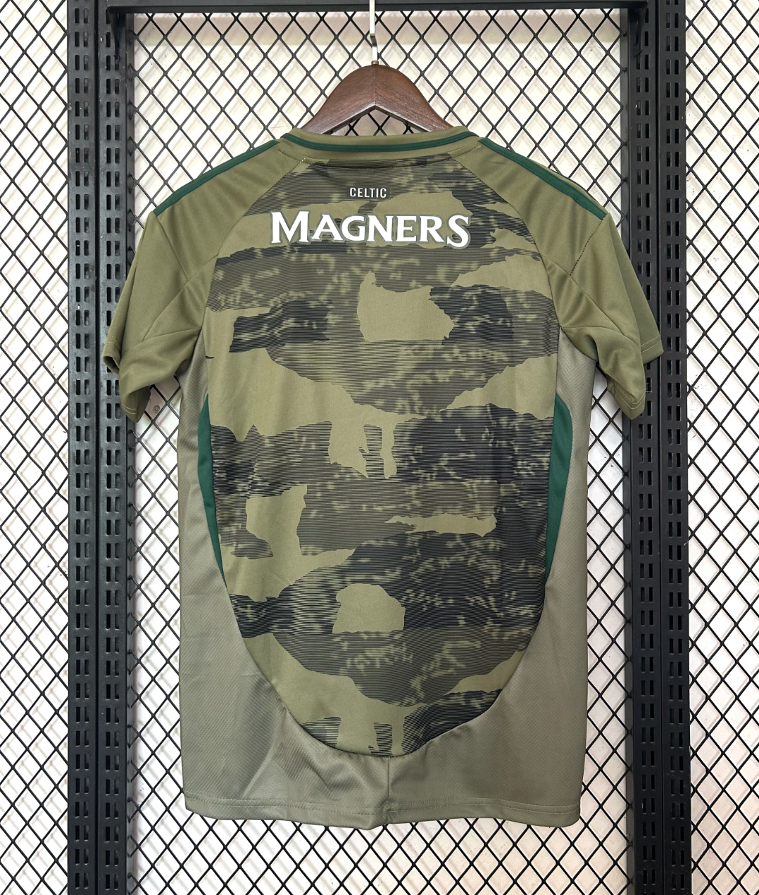 Celtic 2024–2025 Drittes Trikot Camo