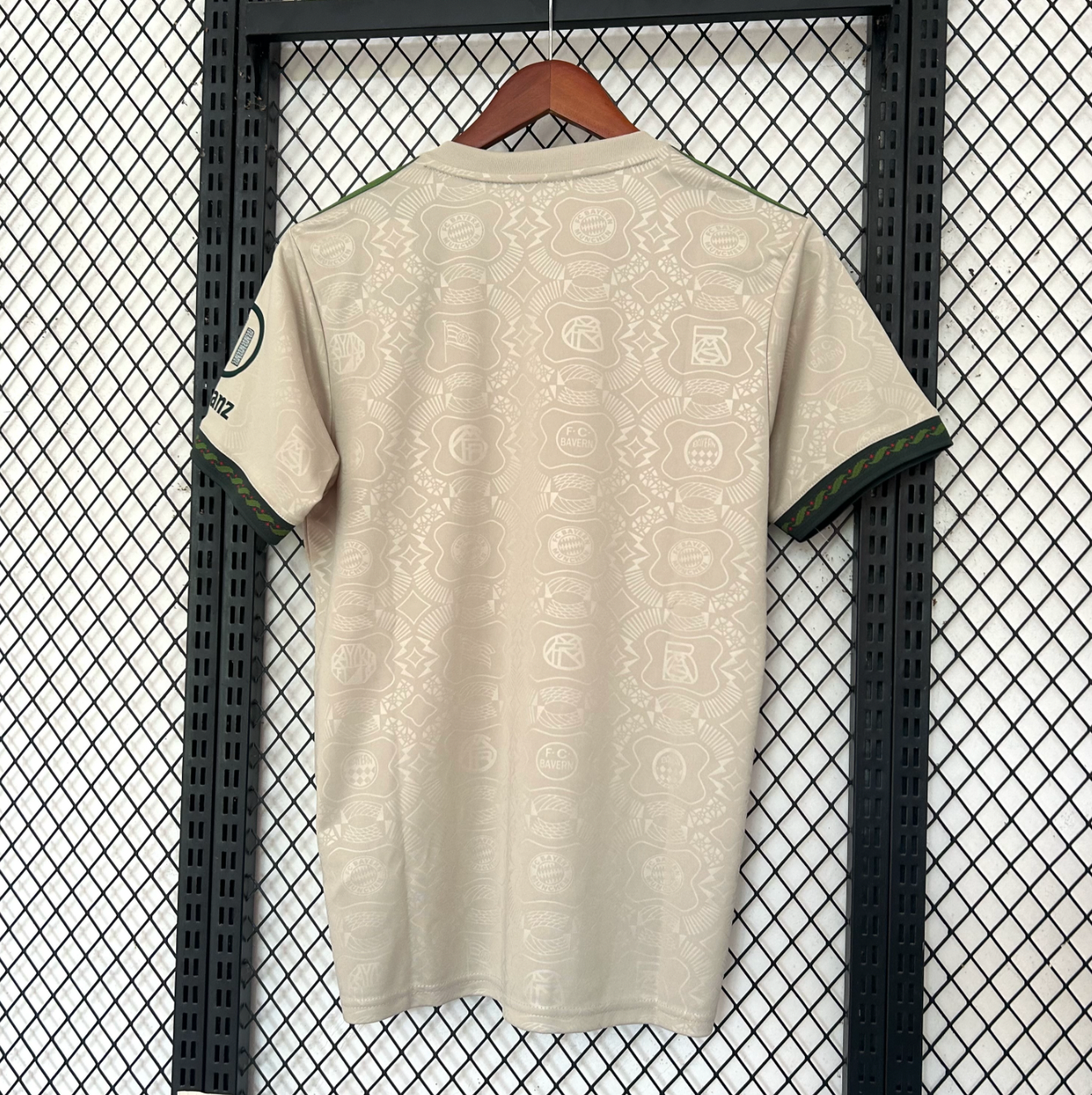 Bayern München Wiesn 2025/26 Trikot