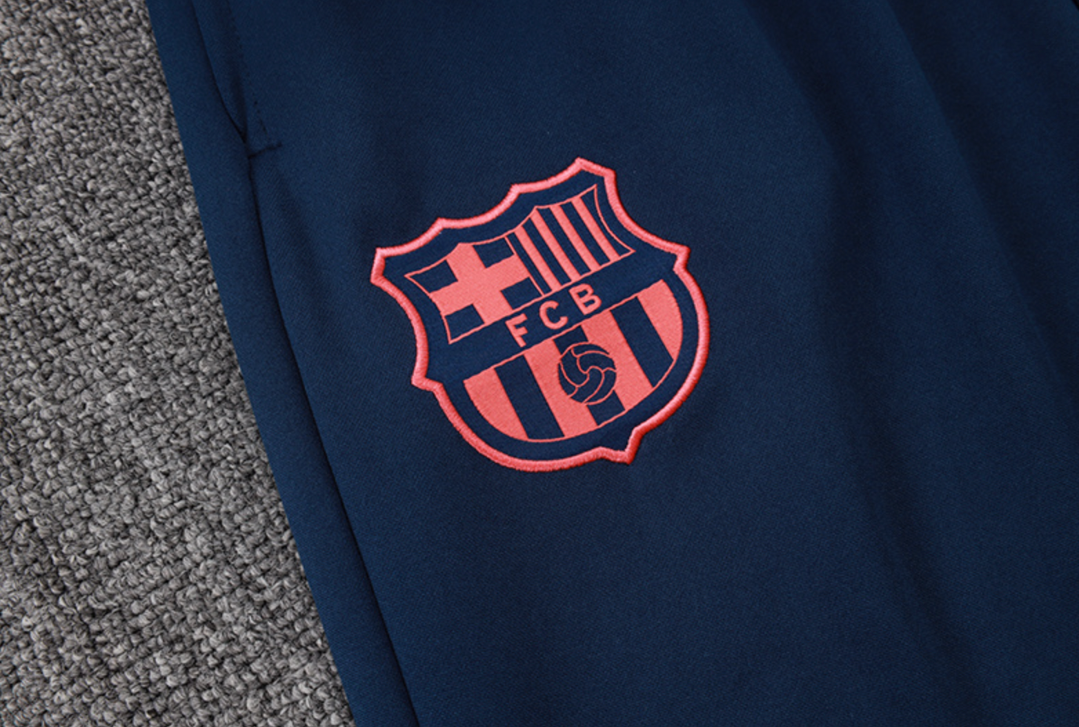 Survivement bleu et rose FC Barcelone 2025/2026