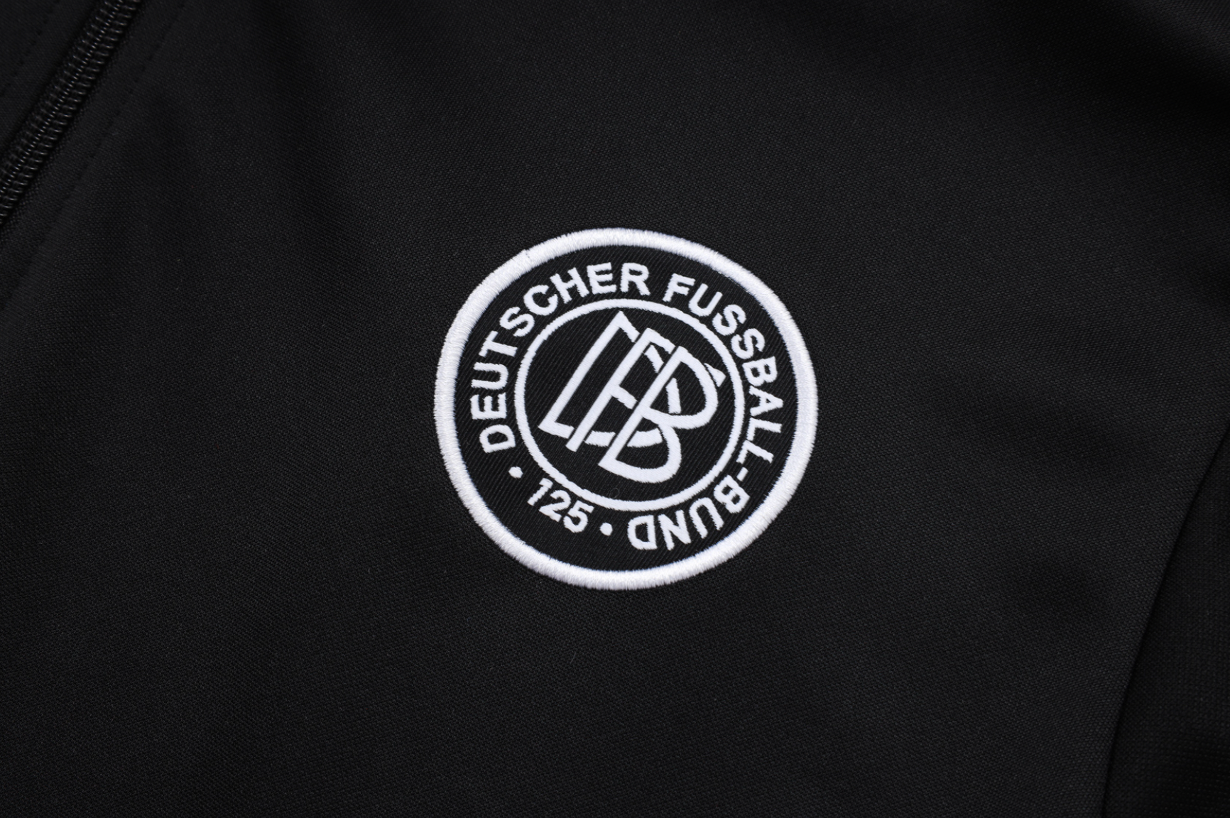 Deutschland 2025/2026 Schwarzer Trainingsanzug