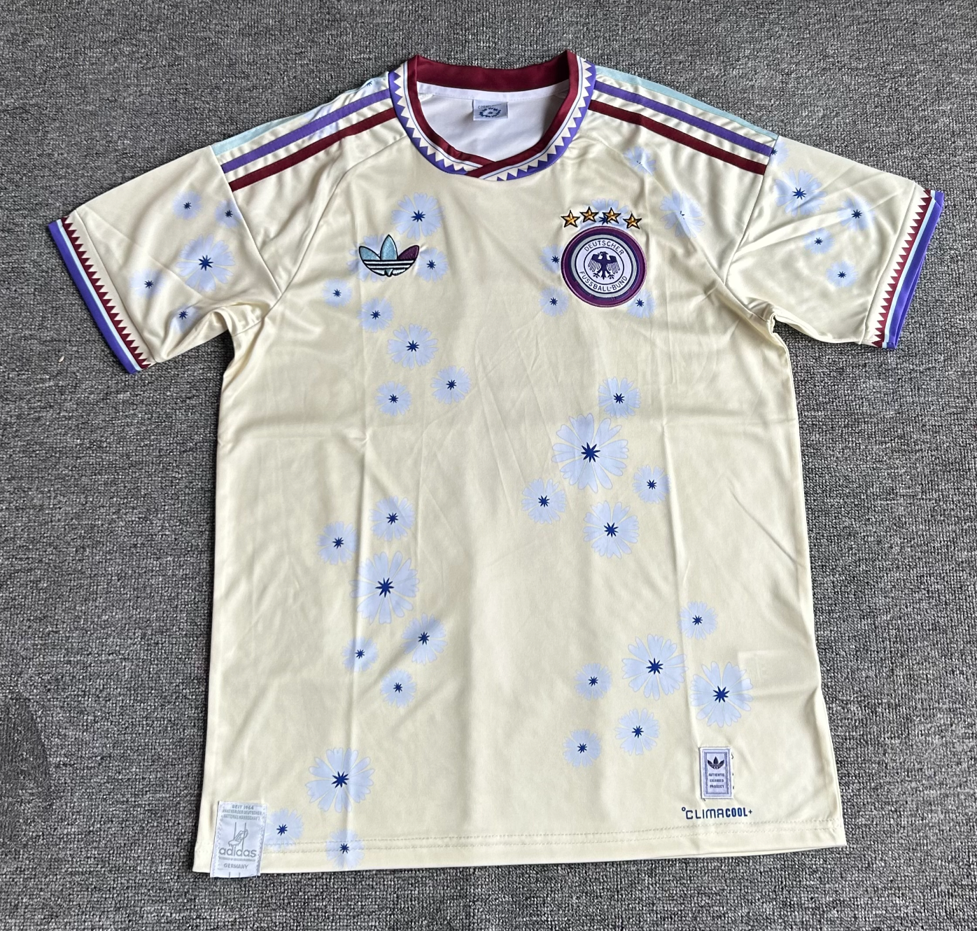 Camiseta edición especial Alemania Flores 2026