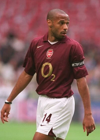 Uniforme retro local Arsenal 2005-2006