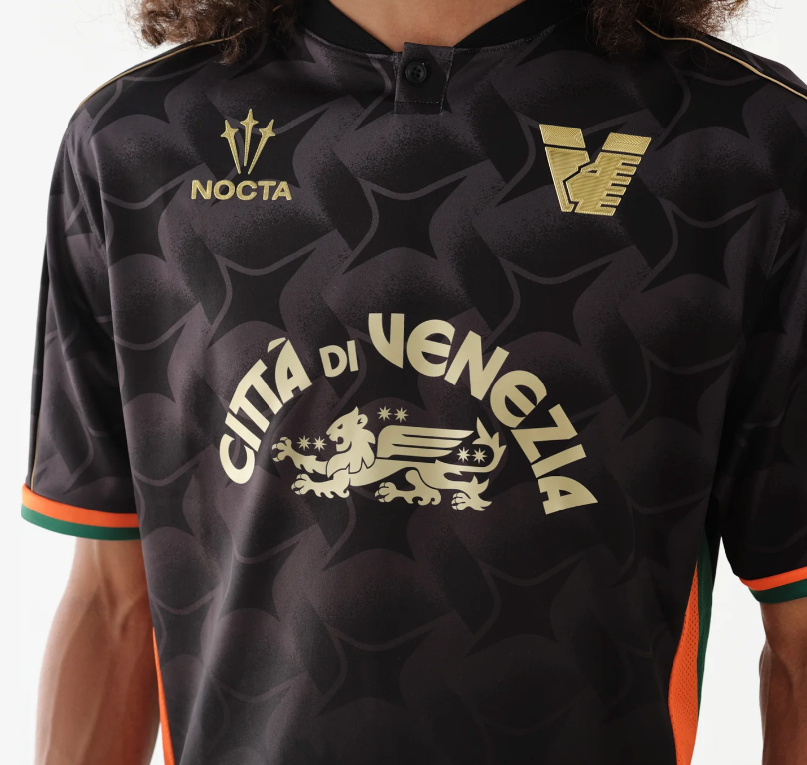 Equipación local Venezia FC Drake NOCTA 24/25