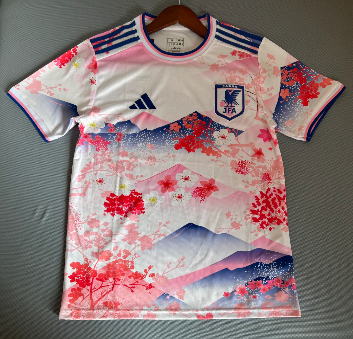 Japan Special Edition Pink Trikot 2024 / 2025