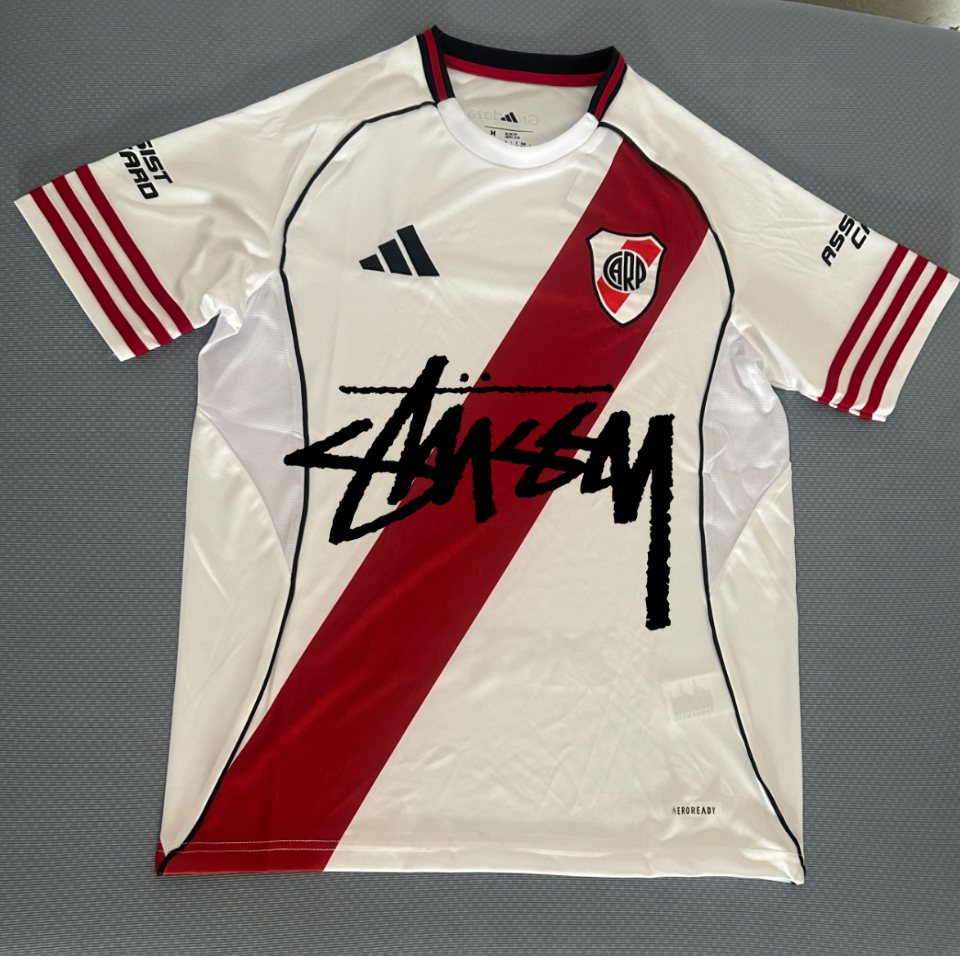 Maglia Edizione Speciale River Plate X Stussy