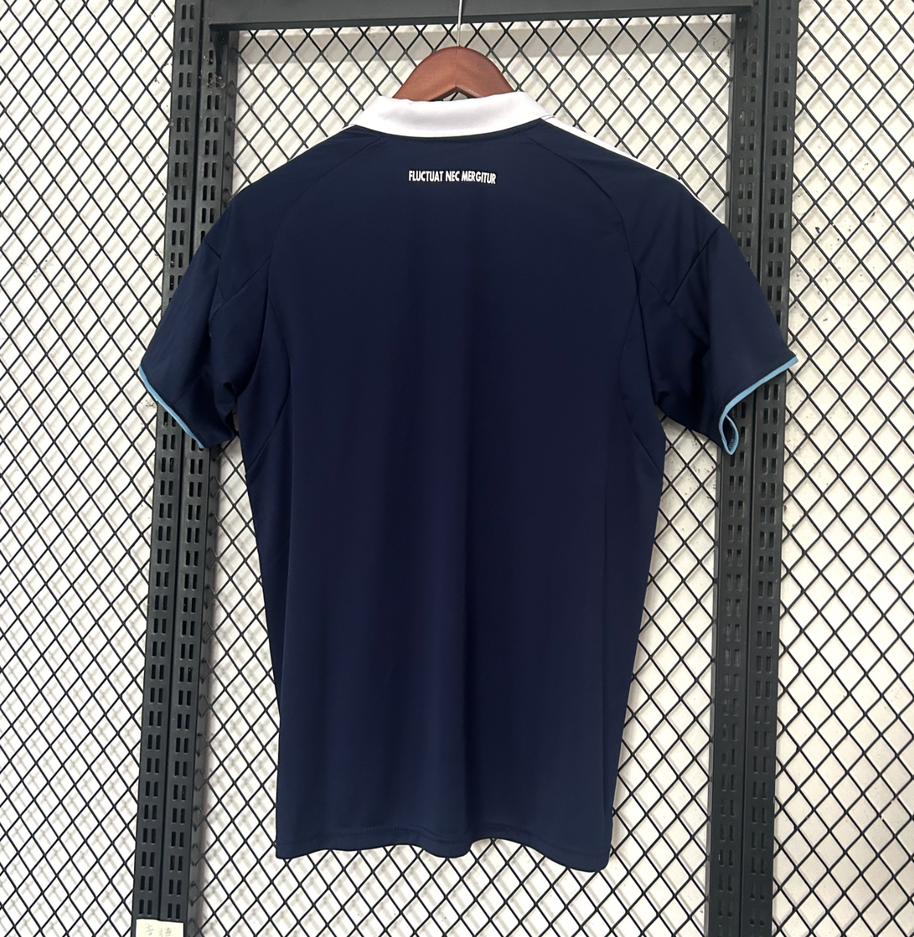 Camiseta local del Paris FC 2025/2026