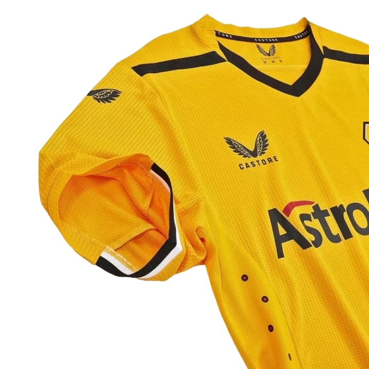 Camiseta local Wolverhampton Wanderers 2022/23