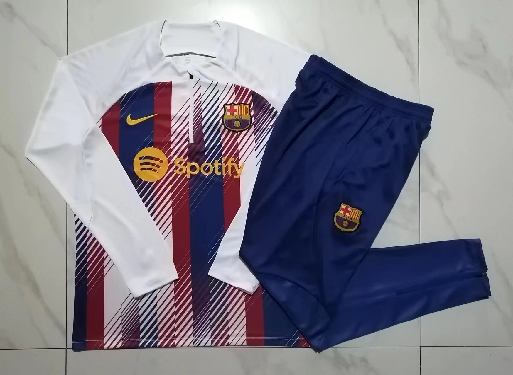 Tuta pre-partita Barcelona 23-24