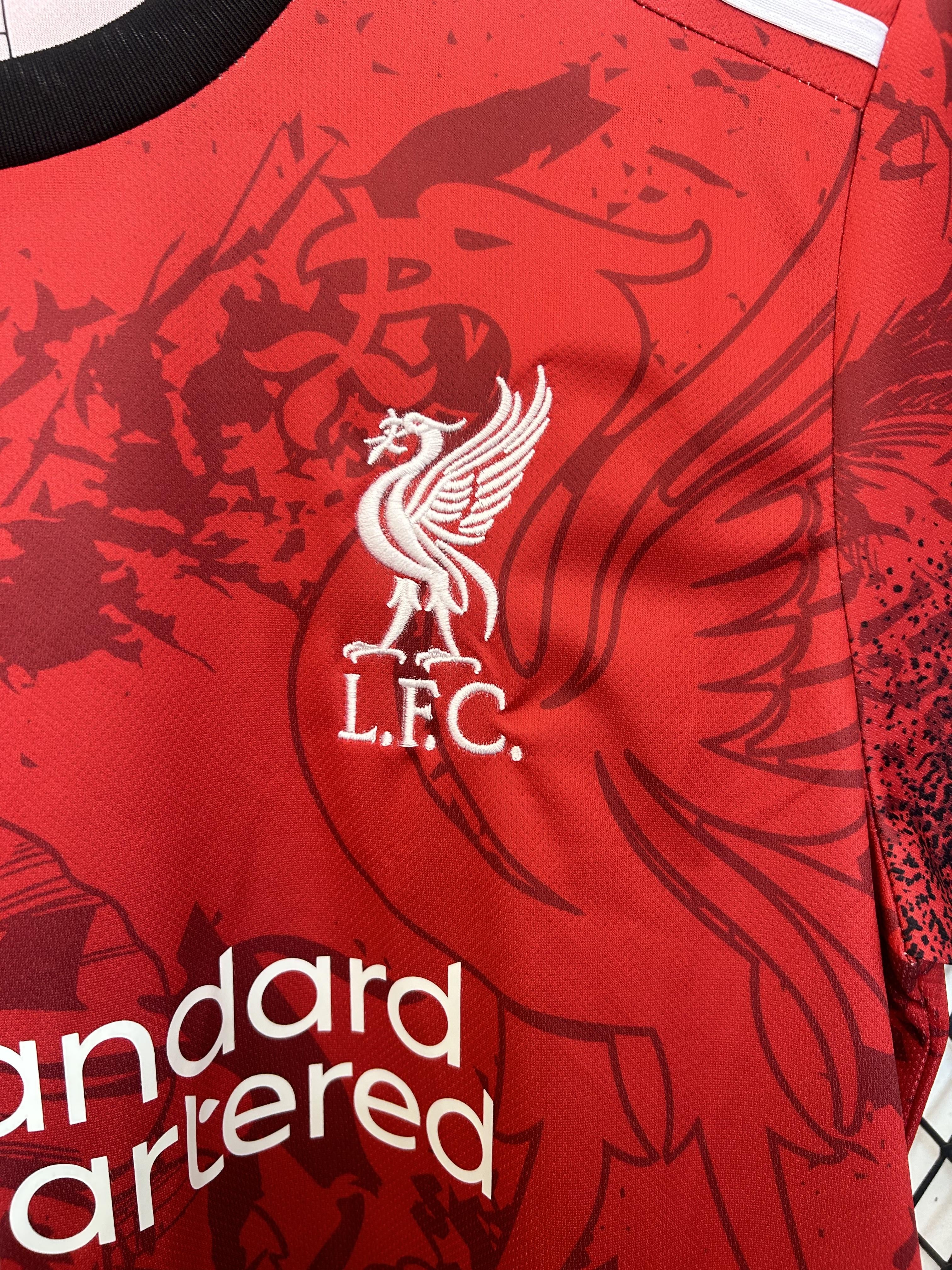 Kit Speciale Liverpool “Crimson Talon”